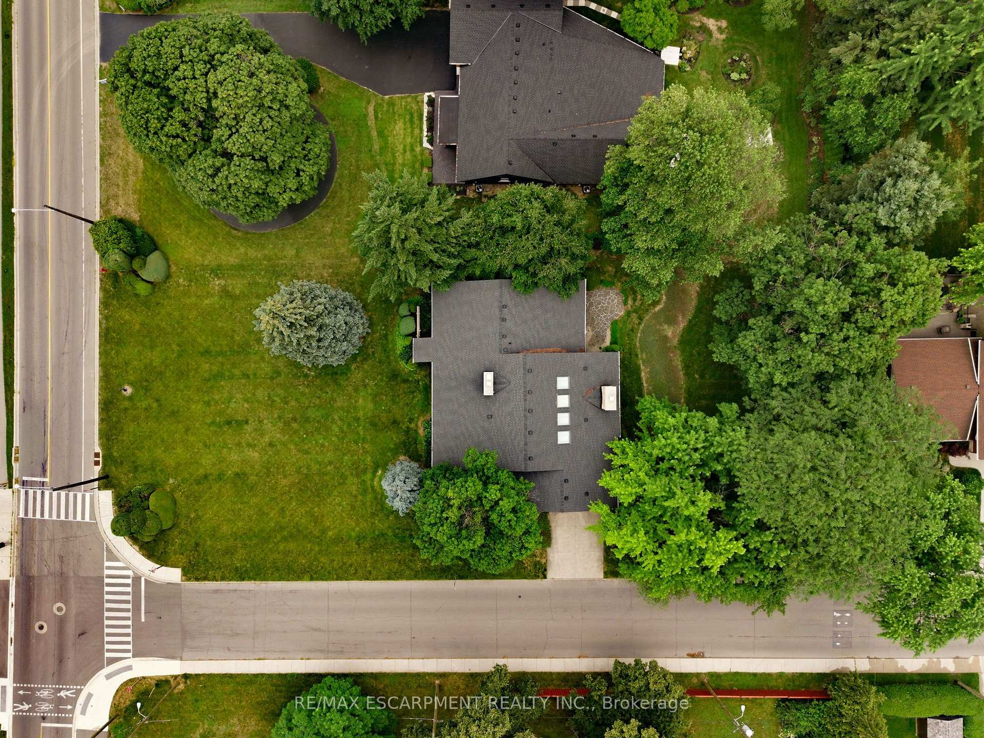 Photo 2 of 264 Mountain Brow Boulevard, Hamilton, Sherwood — HOMEH