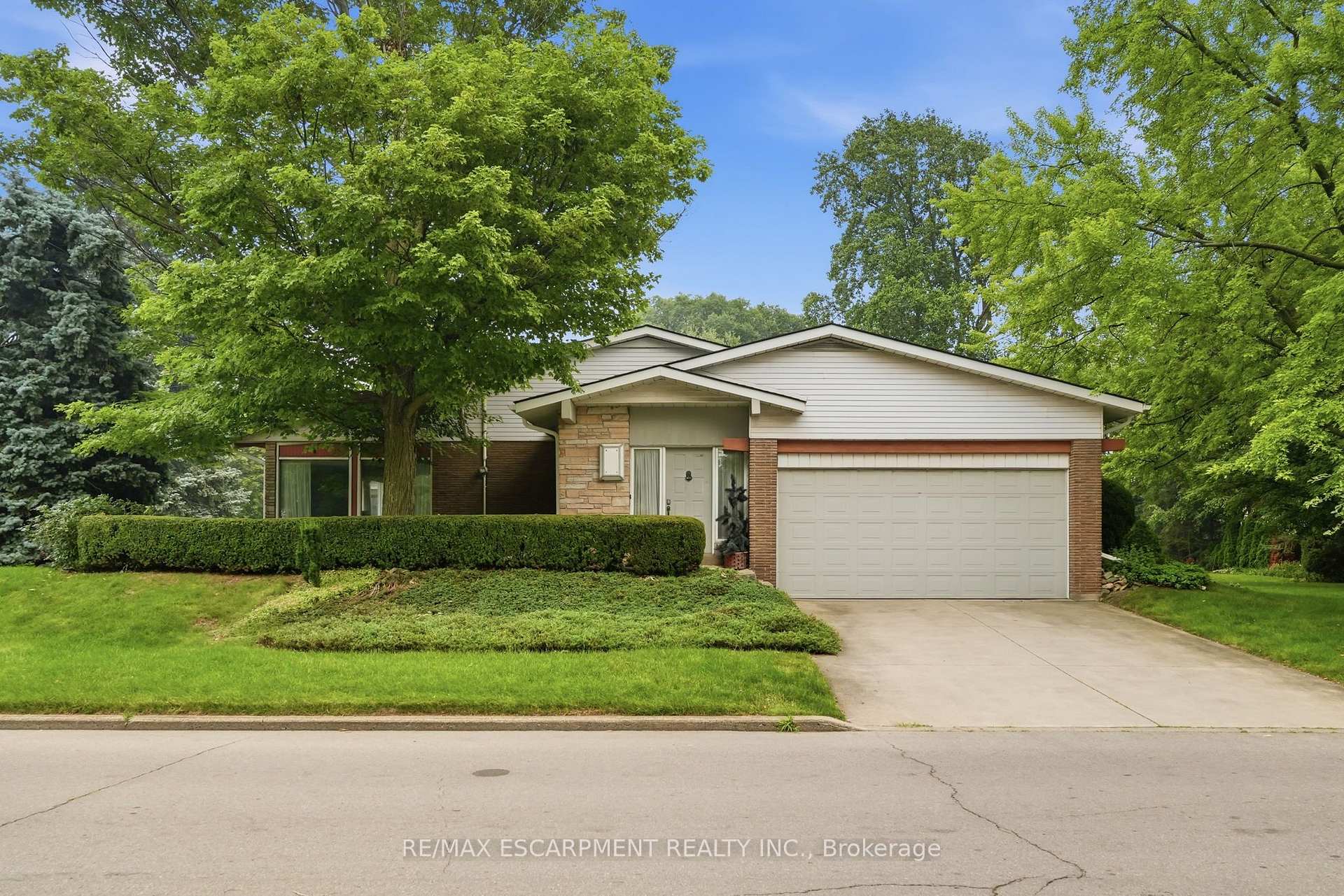 Photo 3 of 264 Mountain Brow Boulevard, Hamilton, Sherwood — HOMEH