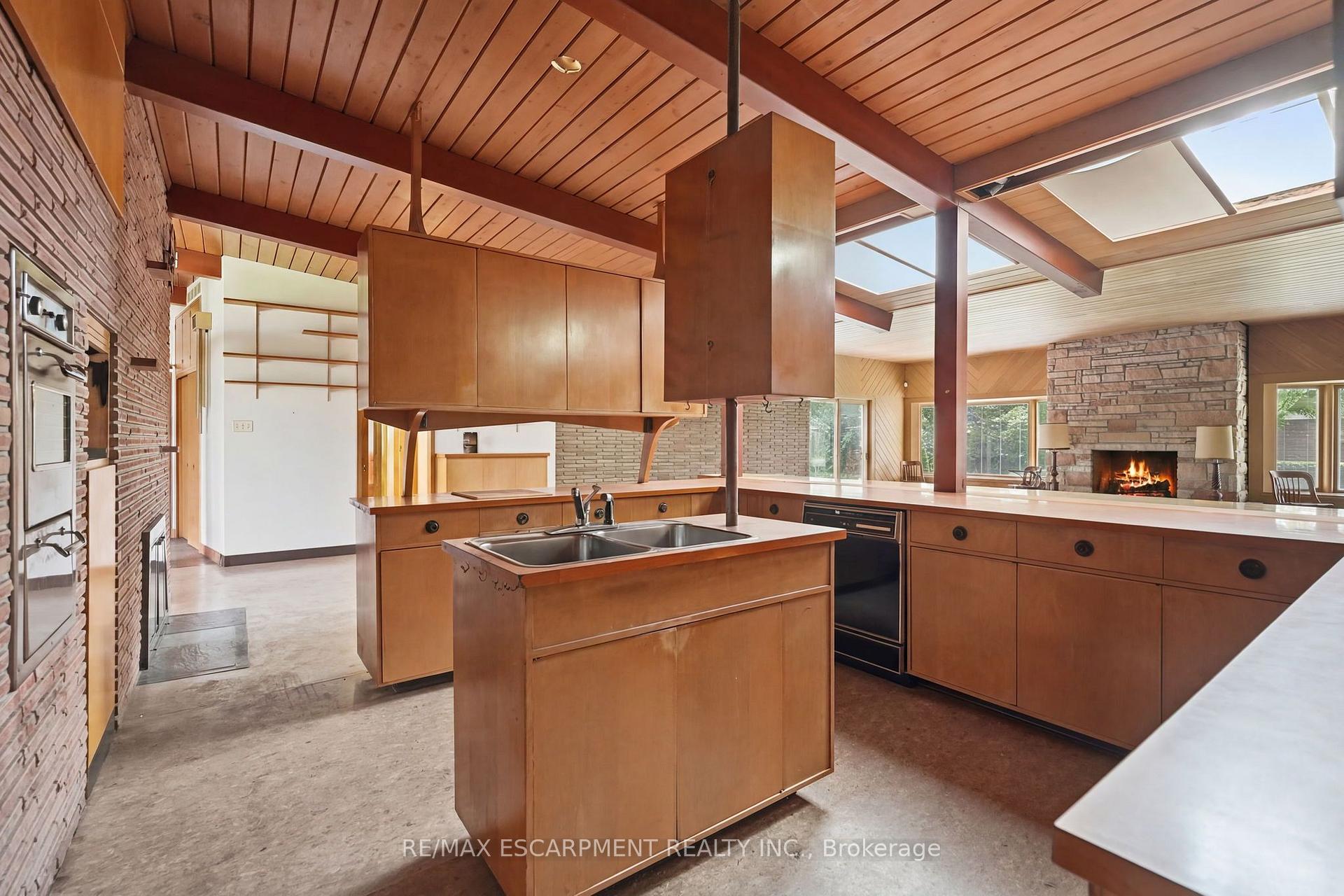 Photo 15 of 264 Mountain Brow Boulevard, Hamilton, Sherwood — HOMEH