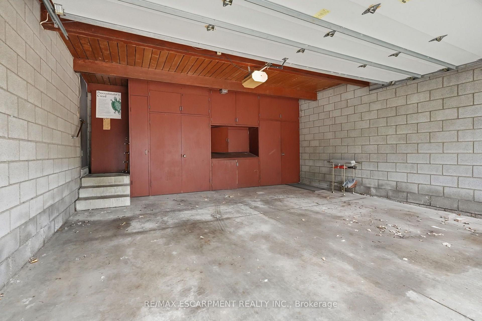 Photo 35 of 264 Mountain Brow Boulevard, Hamilton, Sherwood — HOMEH