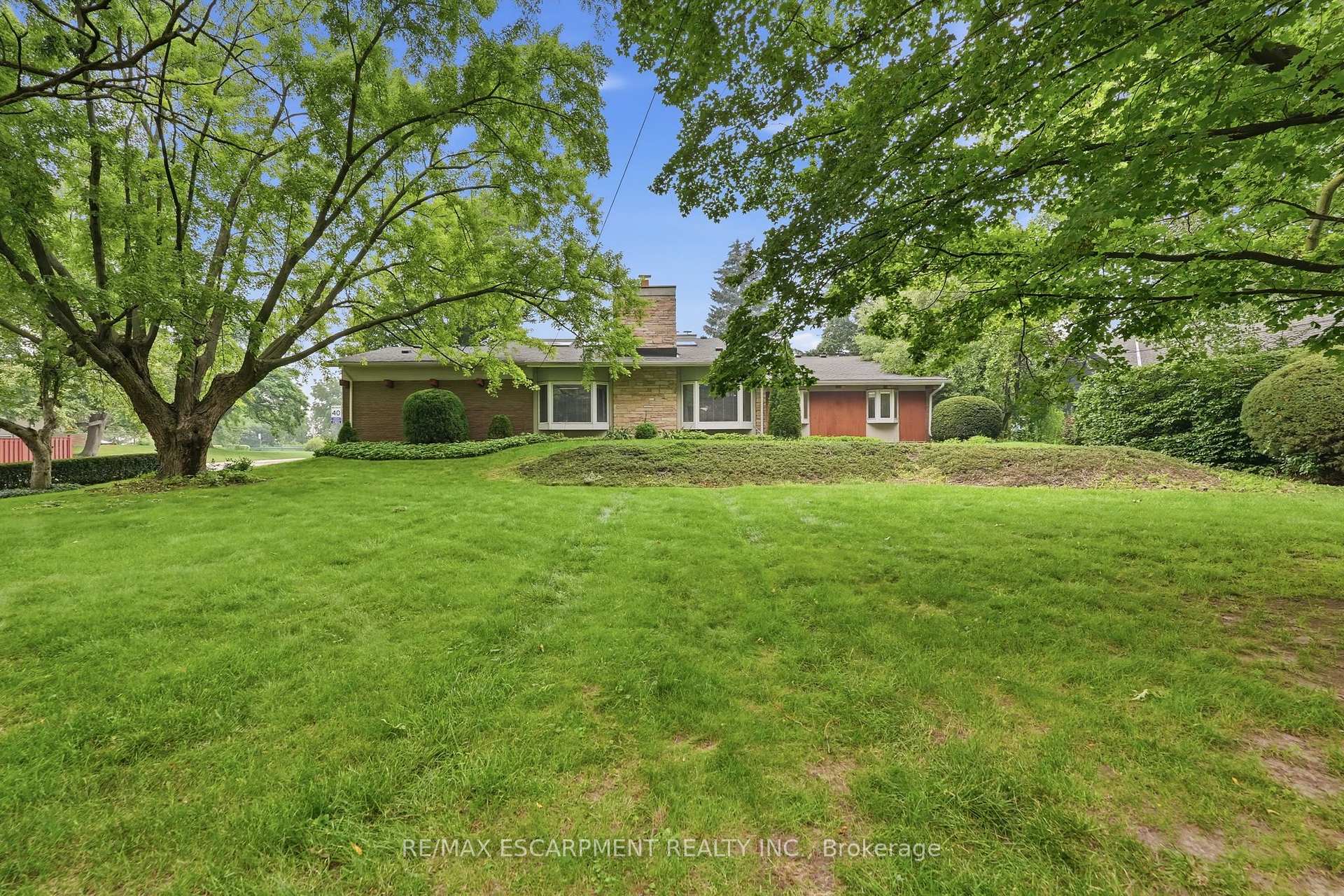 Photo 36 of 264 Mountain Brow Boulevard, Hamilton, Sherwood — HOMEH