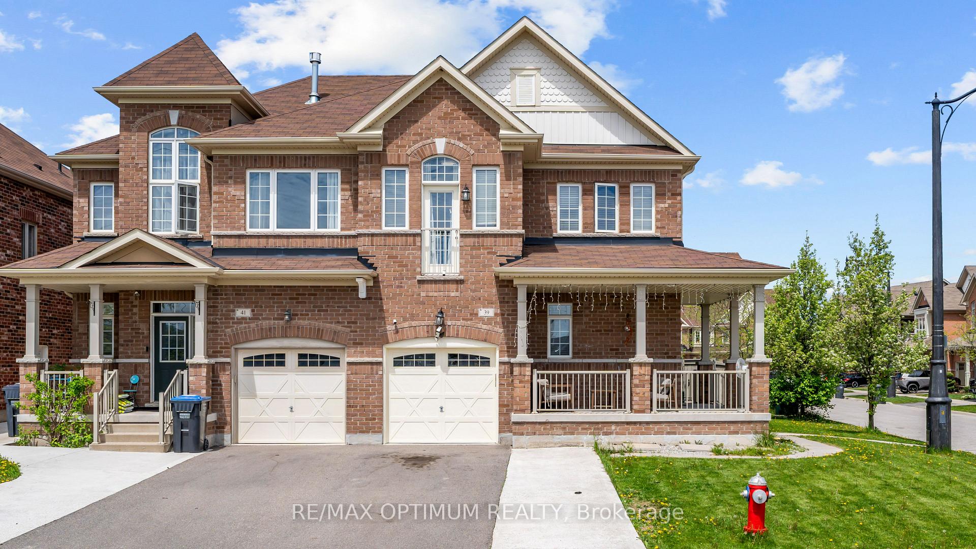Photo 3 of 39 Divinity Circle, Brampton, Northwest Brampton — HOMEH