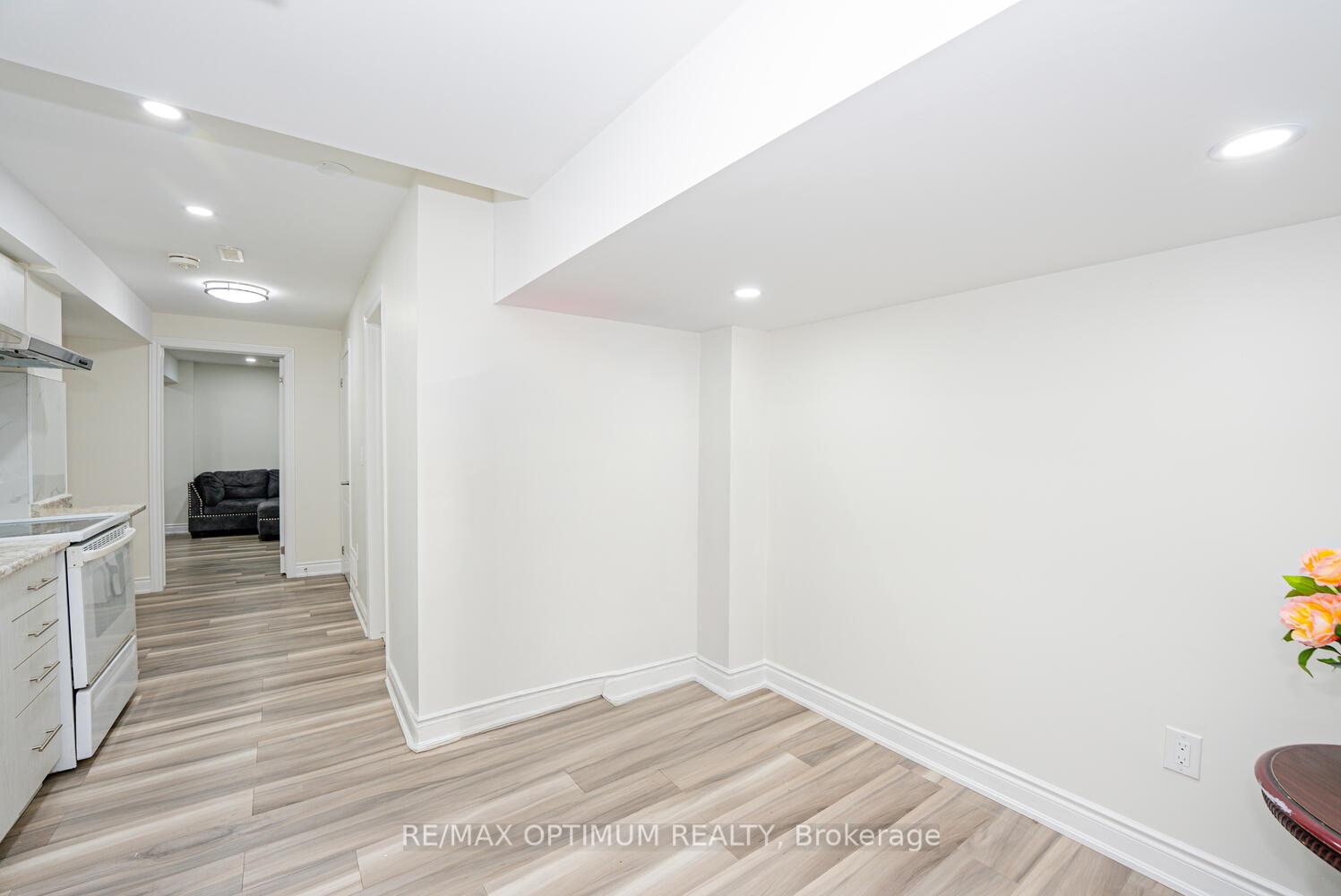 Photo 37 of 39 Divinity Circle, Brampton, Northwest Brampton — HOMEH