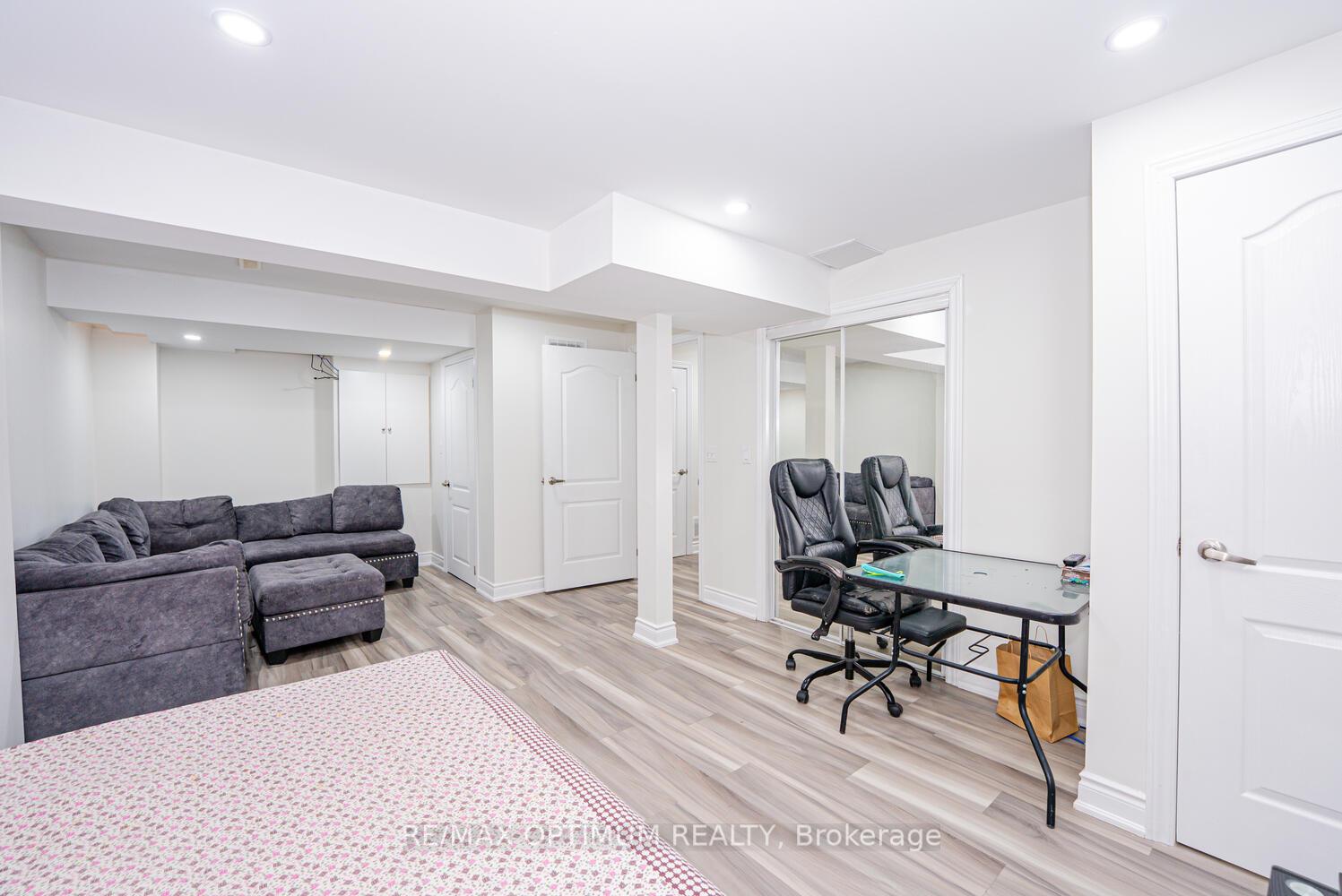 Photo 40 of 39 Divinity Circle, Brampton, Northwest Brampton — HOMEH