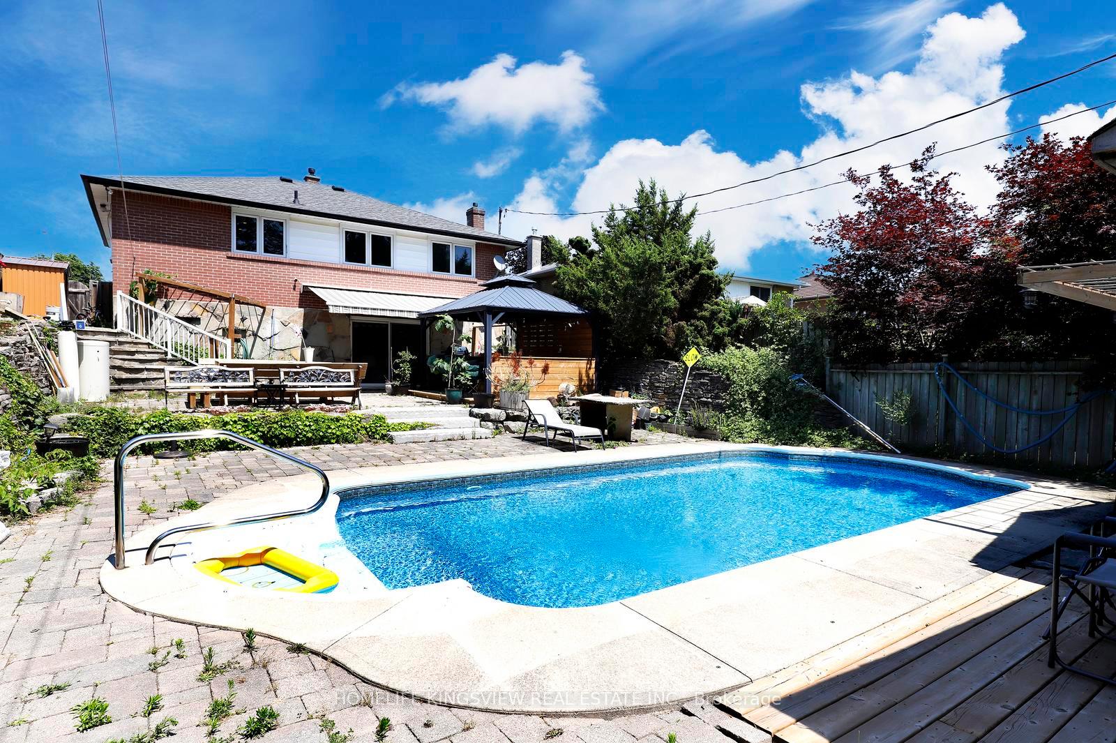Photo 35 of 110 Longfield Road, Halton Hills, Acton — HOMEH