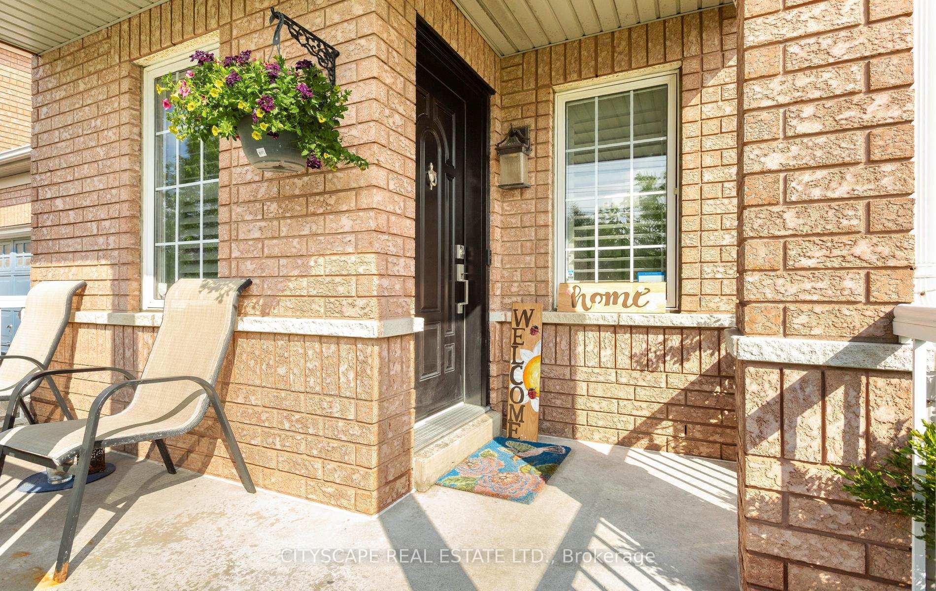 Photo 3 of 3324 Equestrian Crescent, Mississauga, Churchill Meadows — HOMEH