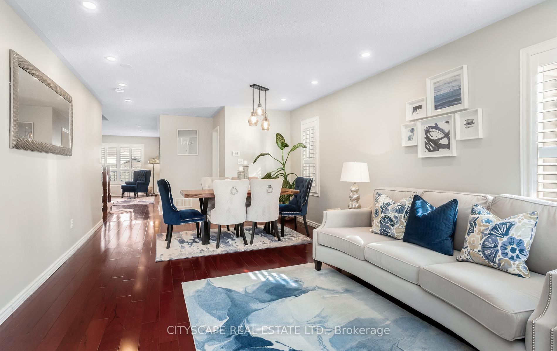 Photo 5 of 3324 Equestrian Crescent, Mississauga, Churchill Meadows — HOMEH