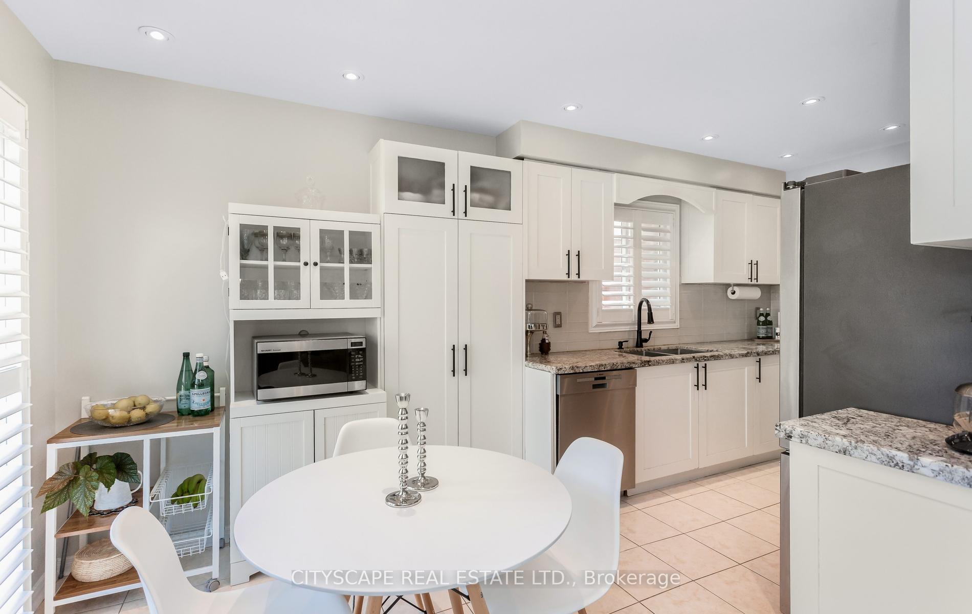 Photo 16 of 3324 Equestrian Crescent, Mississauga, Churchill Meadows — HOMEH