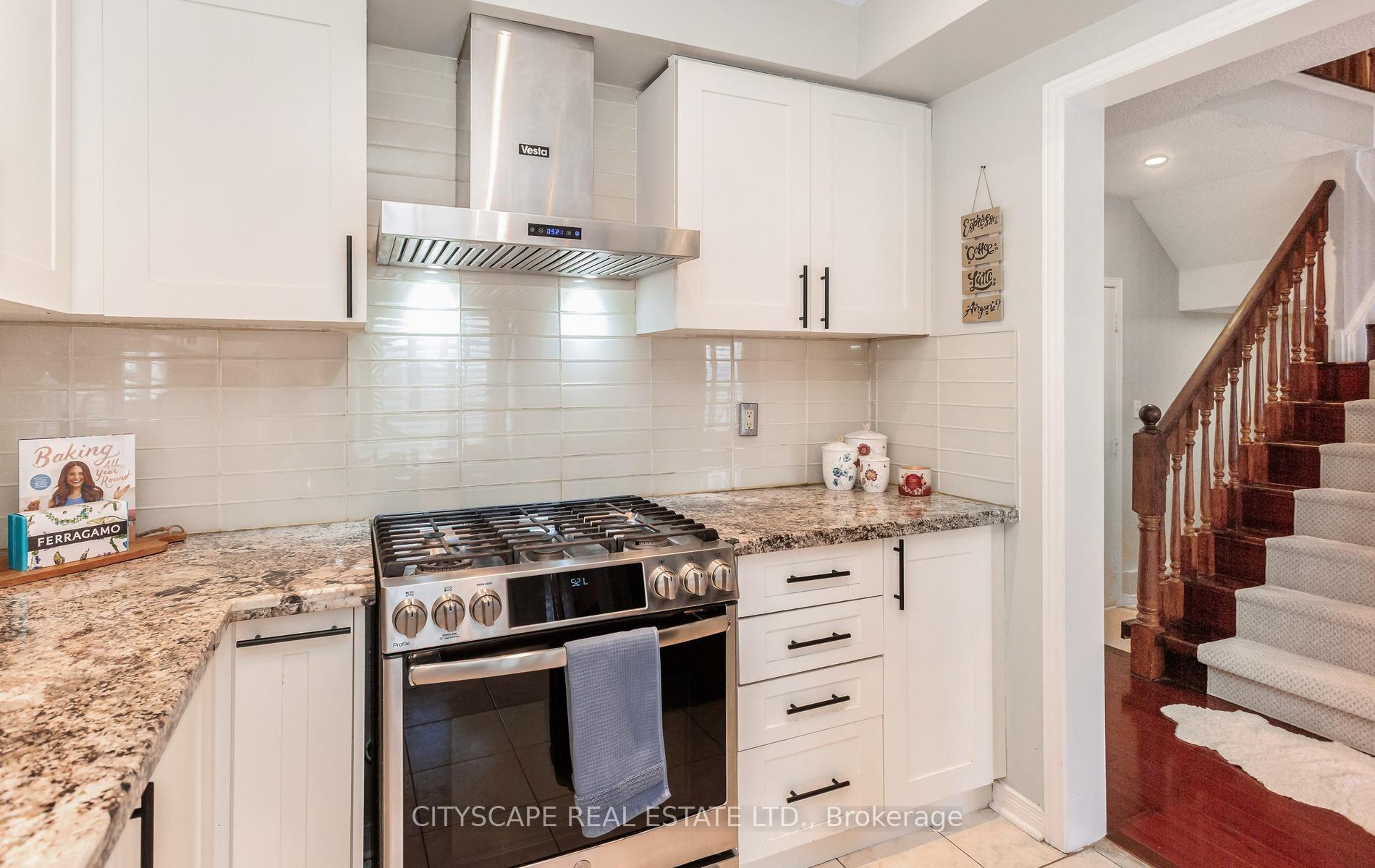 Photo 18 of 3324 Equestrian Crescent, Mississauga, Churchill Meadows — HOMEH