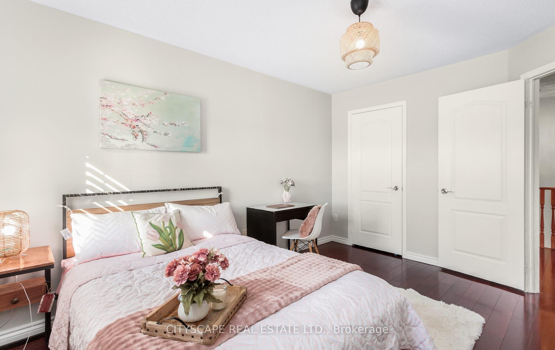 Photo 31 of 3324 Equestrian Crescent, Mississauga, Churchill Meadows — HOMEH