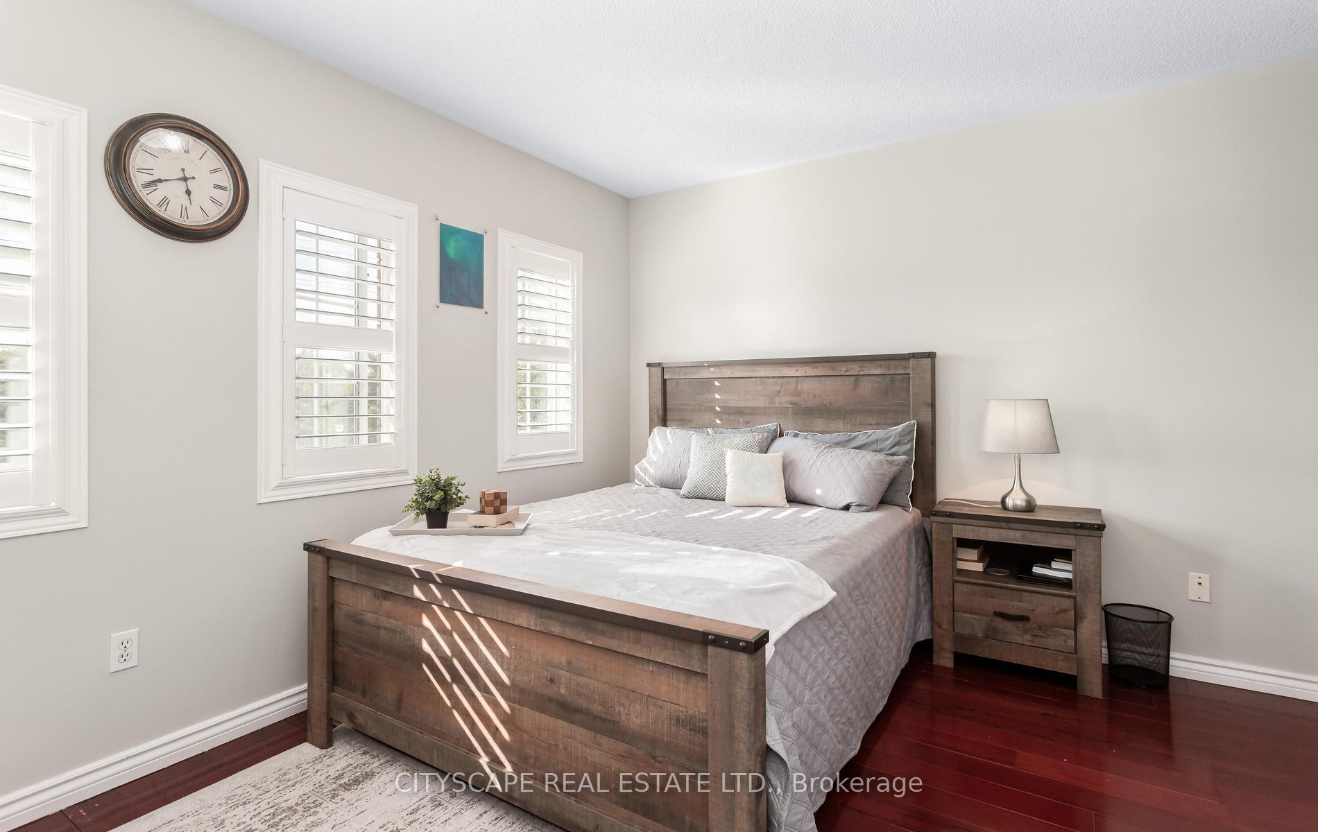 Photo 32 of 3324 Equestrian Crescent, Mississauga, Churchill Meadows — HOMEH