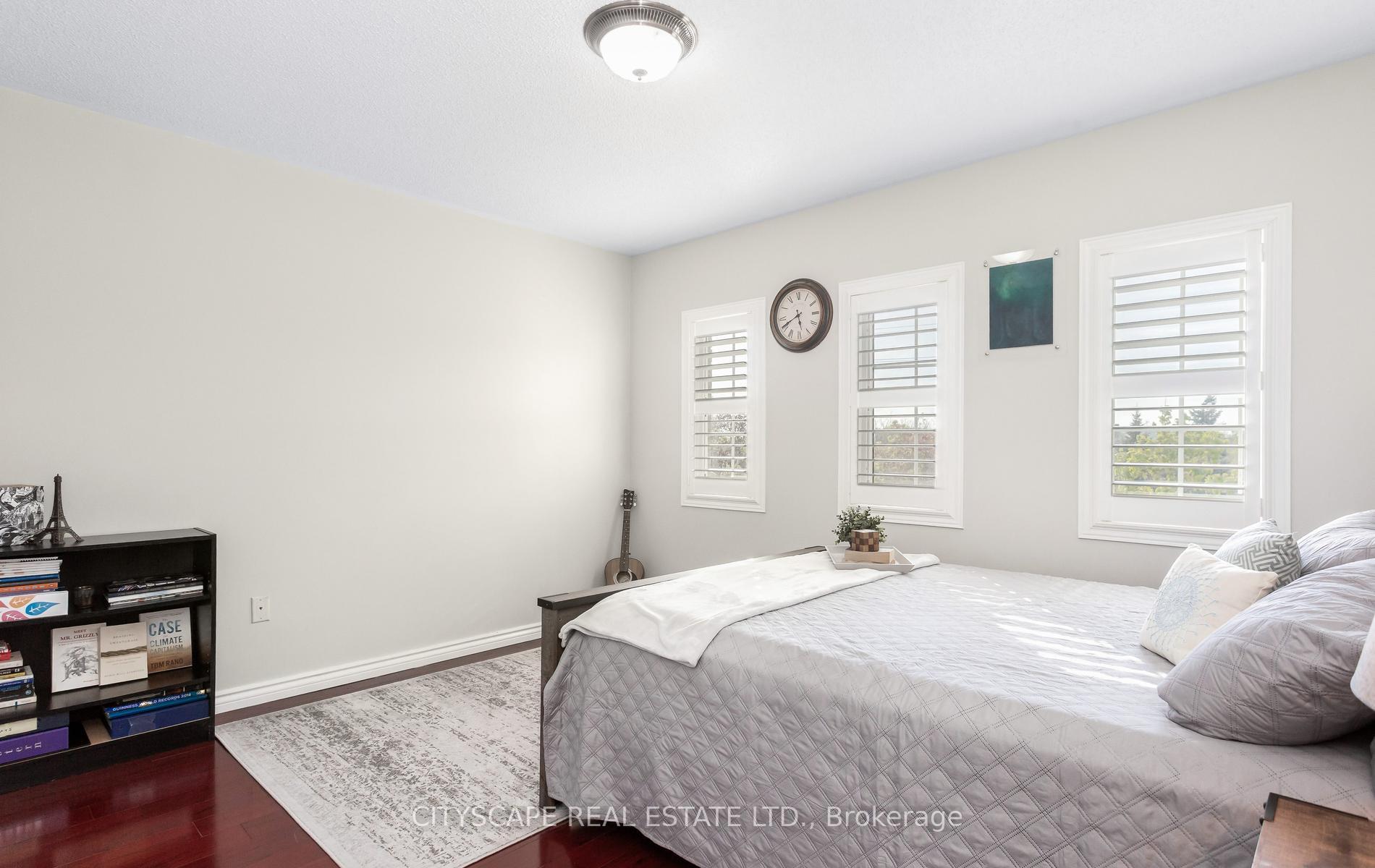 Photo 33 of 3324 Equestrian Crescent, Mississauga, Churchill Meadows — HOMEH