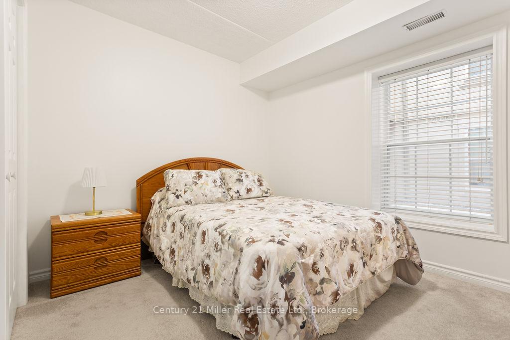 Photo 7 of Unit 111, 1450 Bishops Gate, Oakville, Glen Abbey — HOMEH