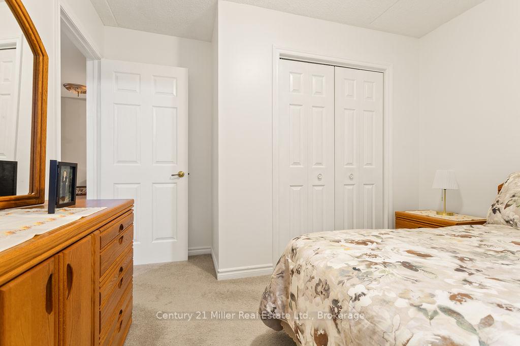 Photo 8 of Unit 111, 1450 Bishops Gate, Oakville, Glen Abbey — HOMEH