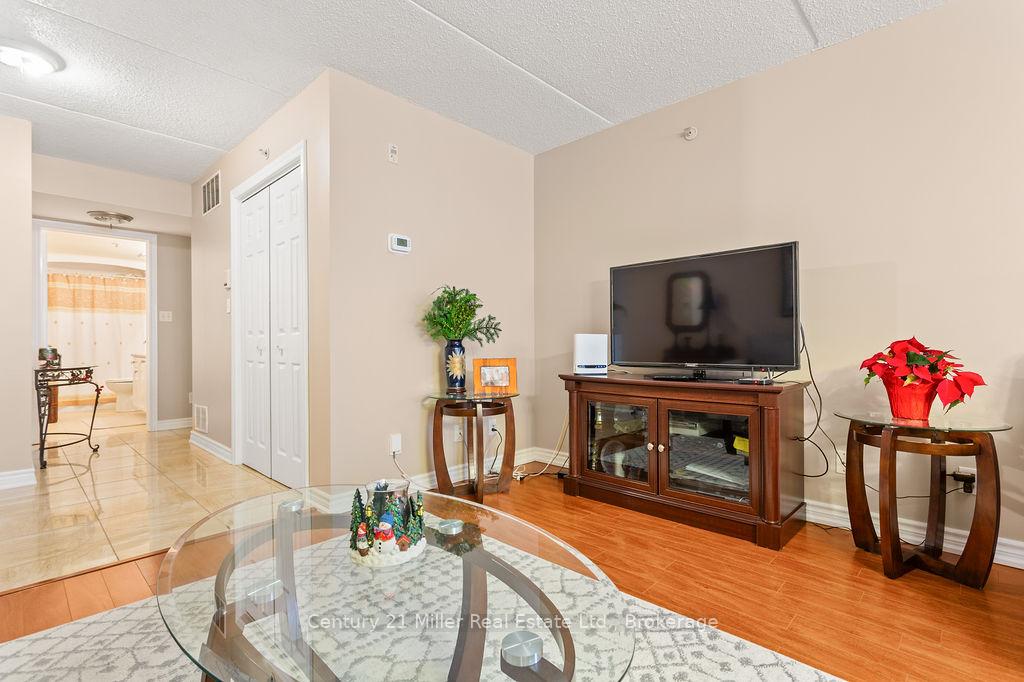 Photo 14 of Unit 111, 1450 Bishops Gate, Oakville, Glen Abbey — HOMEH