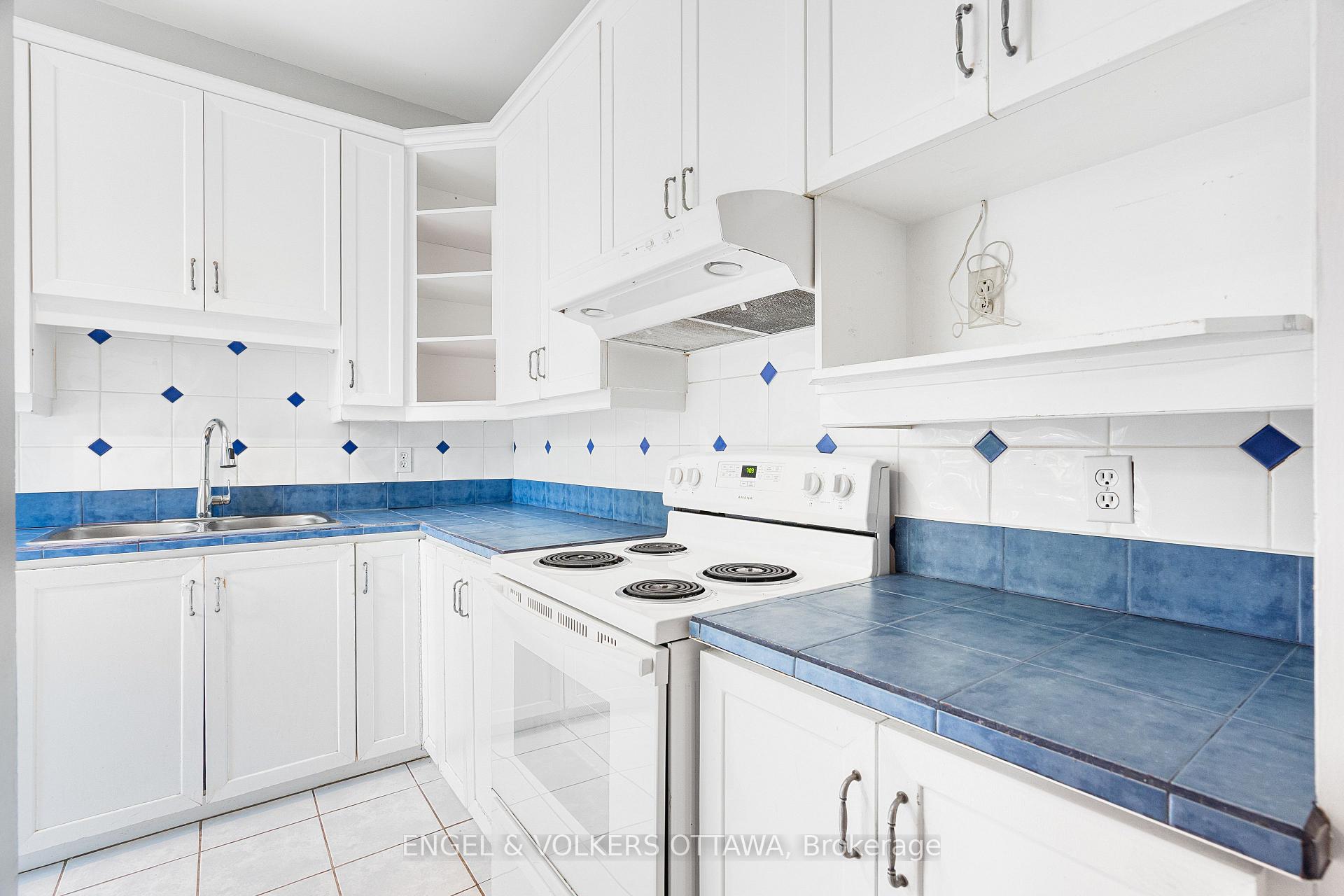 Photo 8 of 293 Somerset Street E, Ottawa, Sandy Hill — HOMEH