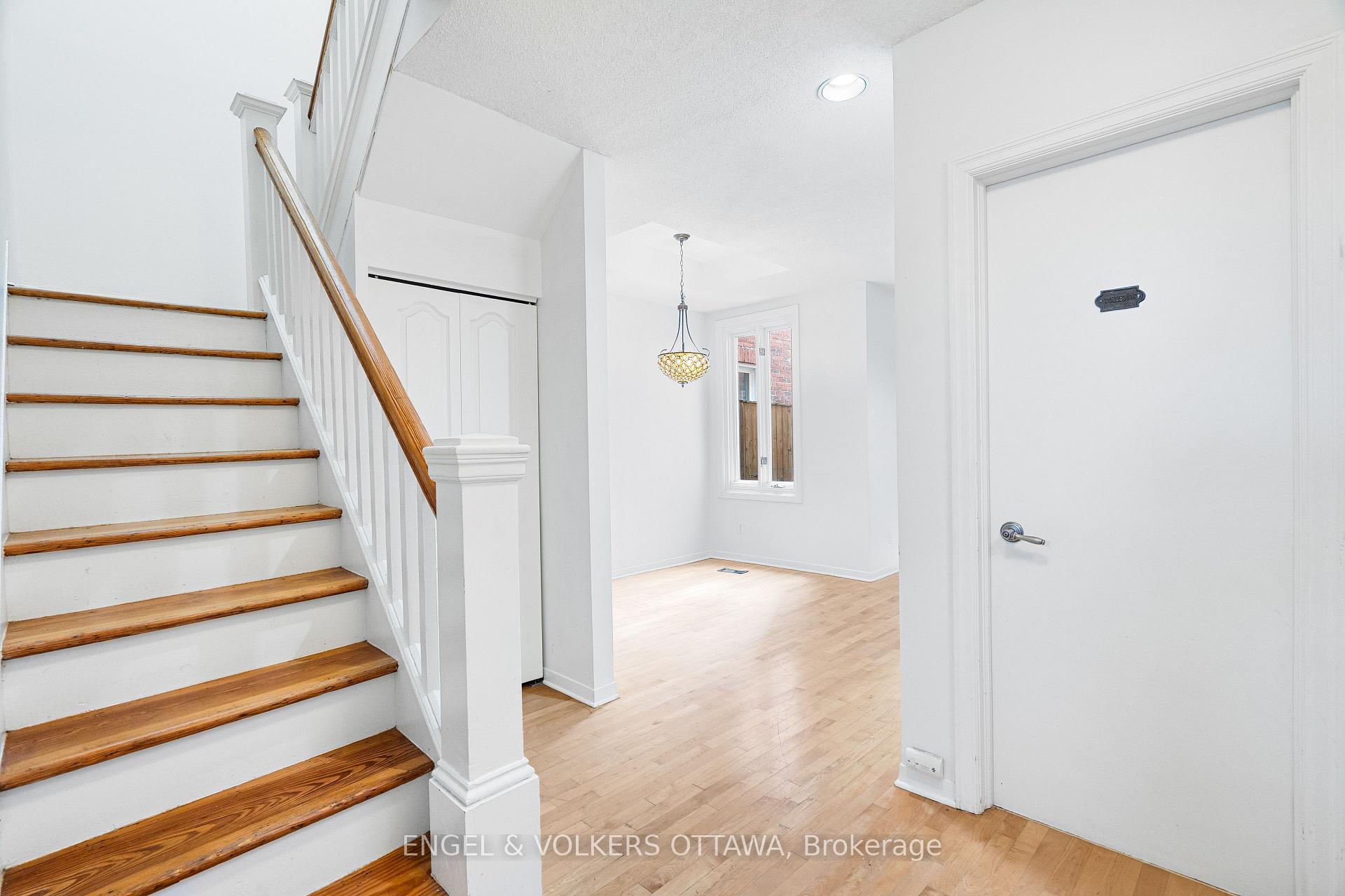 Photo 14 of 293 Somerset Street E, Ottawa, Sandy Hill — HOMEH