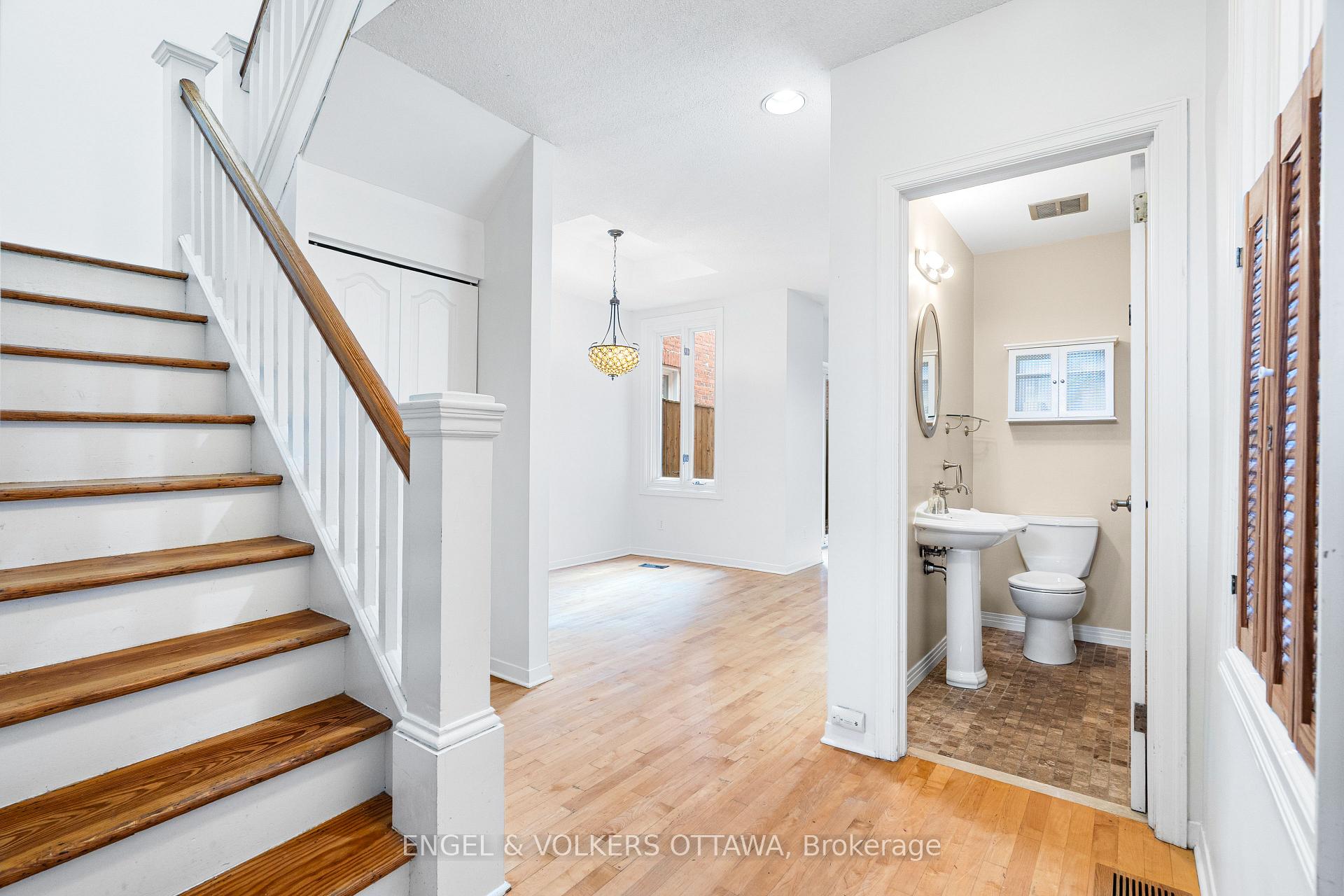 Photo 24 of 293 Somerset Street E, Ottawa, Sandy Hill — HOMEH