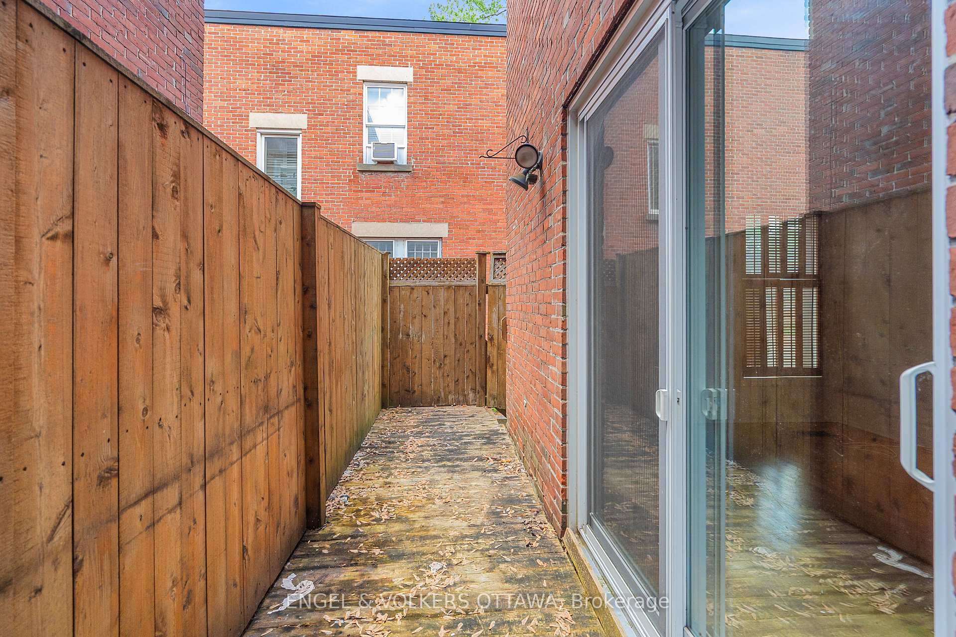 Photo 43 of 293 Somerset Street E, Ottawa, Sandy Hill — HOMEH
