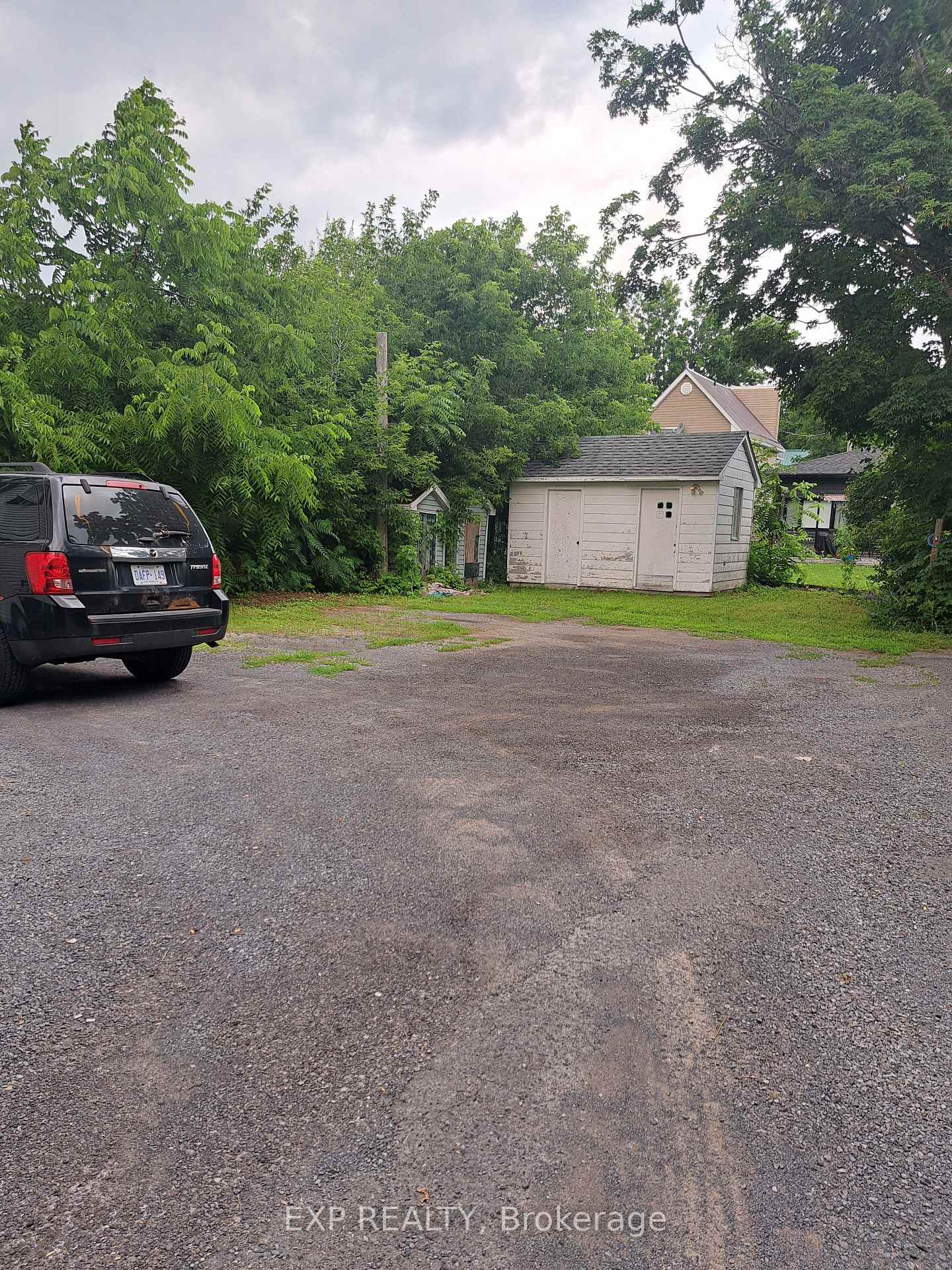 Photo 6 of 19 Kenyon Street W, North Glengarry, Alexandria — HOMEH