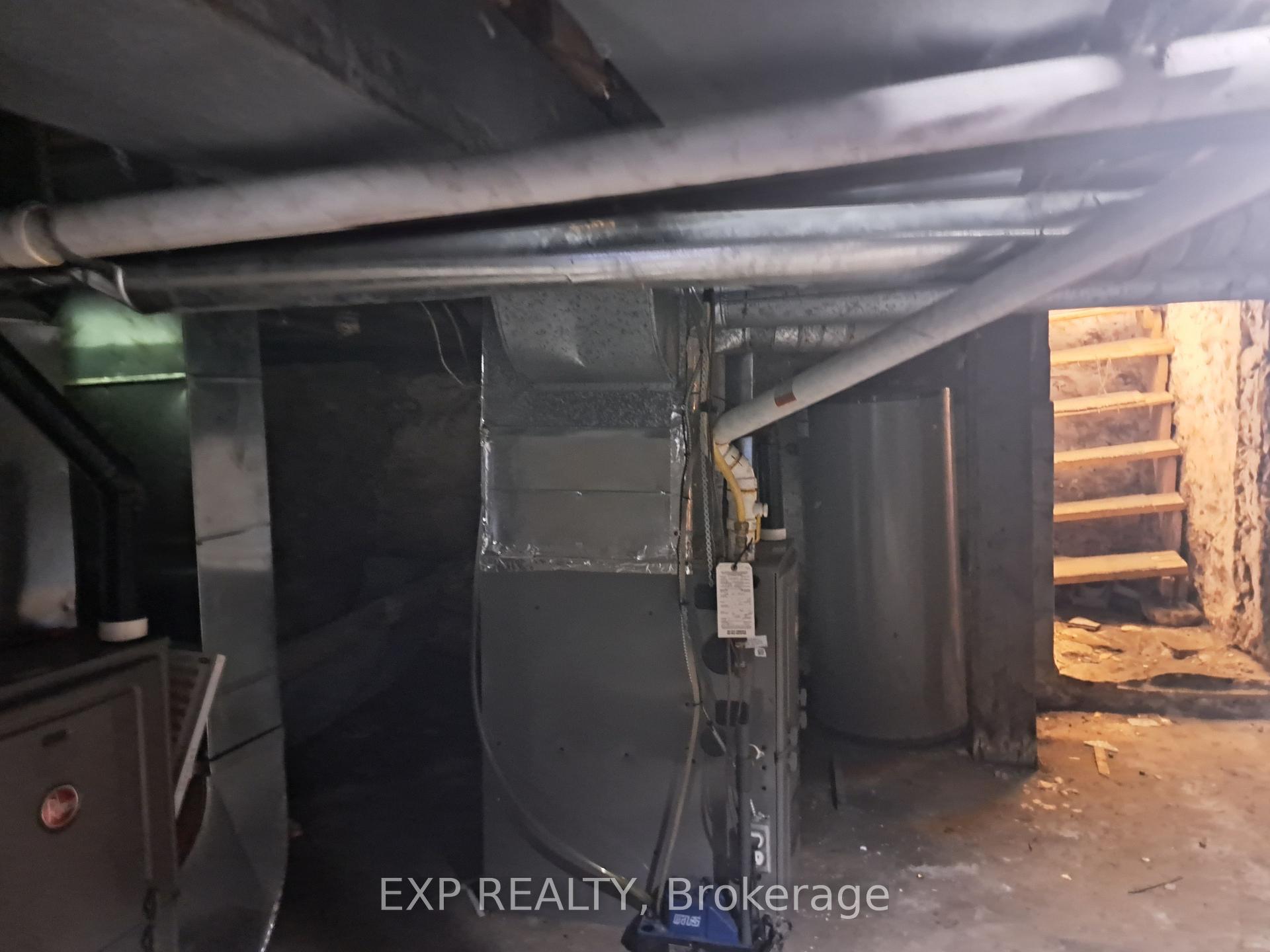 Photo 10 of 19 Kenyon Street W, North Glengarry, Alexandria — HOMEH
