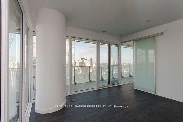 Photo 15 of Unit 3308, 42 Charles Street E, Toronto, Church-Yonge Corridor — HOMEH