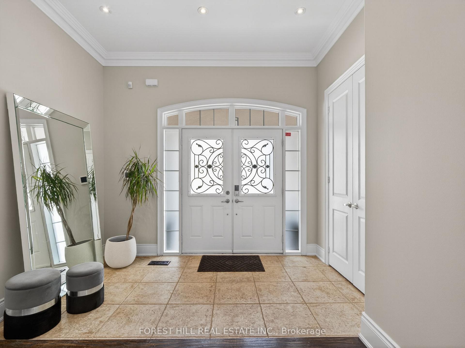 Photo 2 of 232 Luca Avenue, Vaughan, Patterson — HOMEH