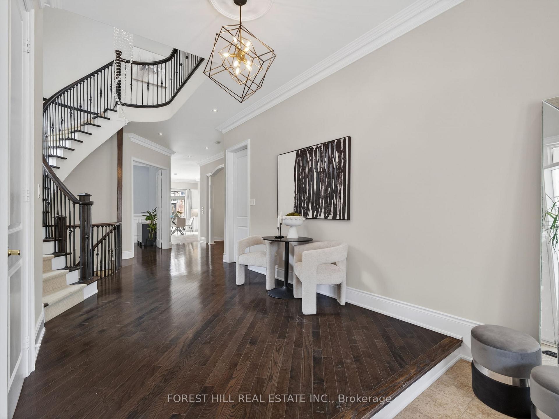 Photo 4 of 232 Luca Avenue, Vaughan, Patterson — HOMEH