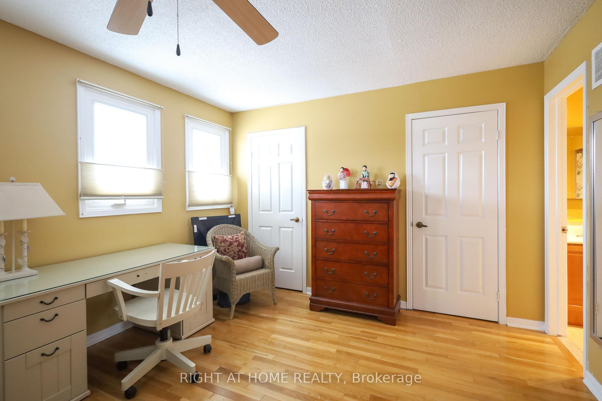 Photo 25 of 31 Stargell Crescent, Markham, Raymerville — HOMEH
