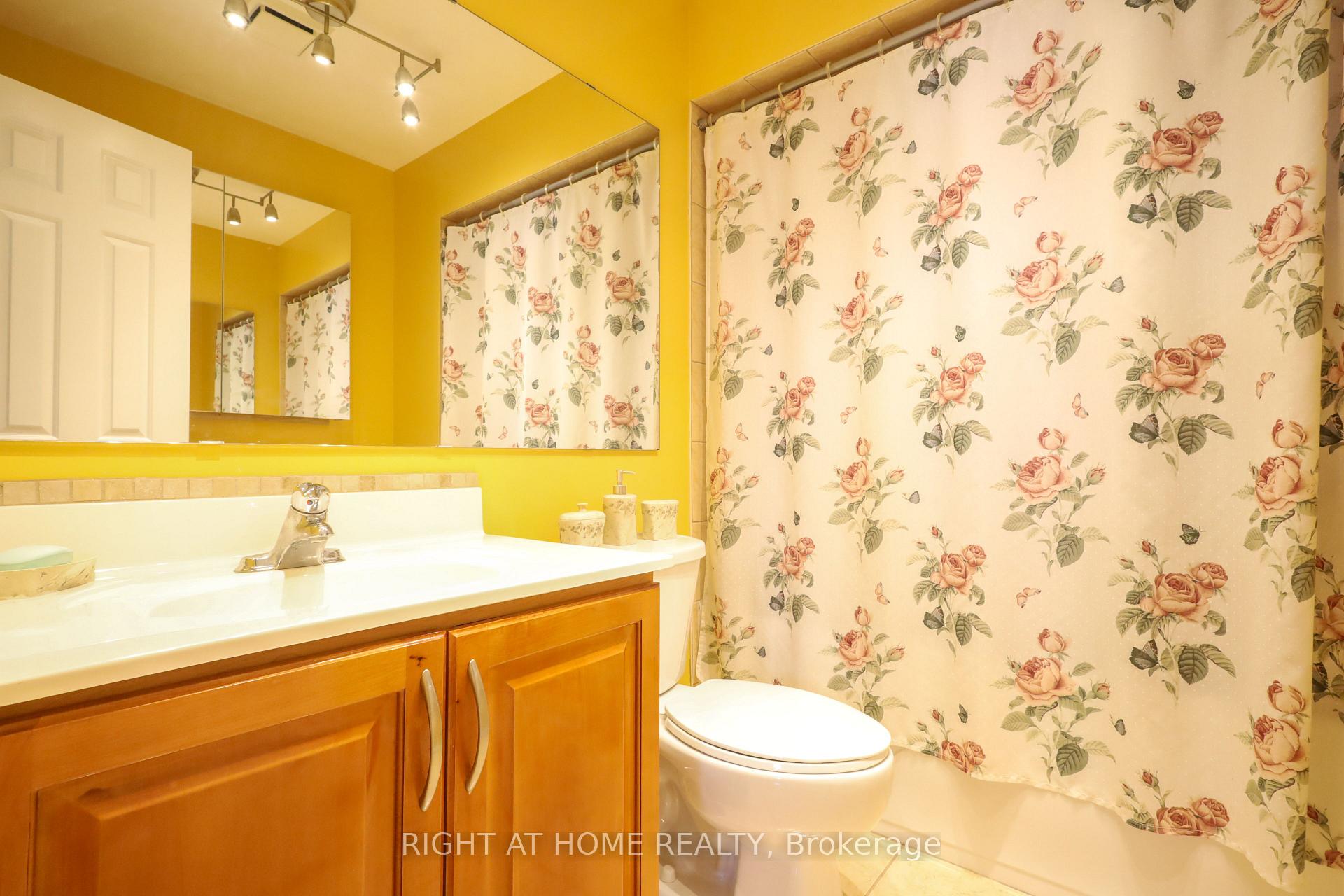 Photo 26 of 31 Stargell Crescent, Markham, Raymerville — HOMEH