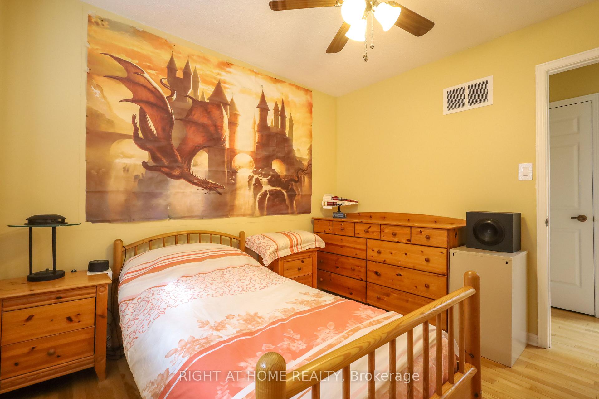 Photo 27 of 31 Stargell Crescent, Markham, Raymerville — HOMEH
