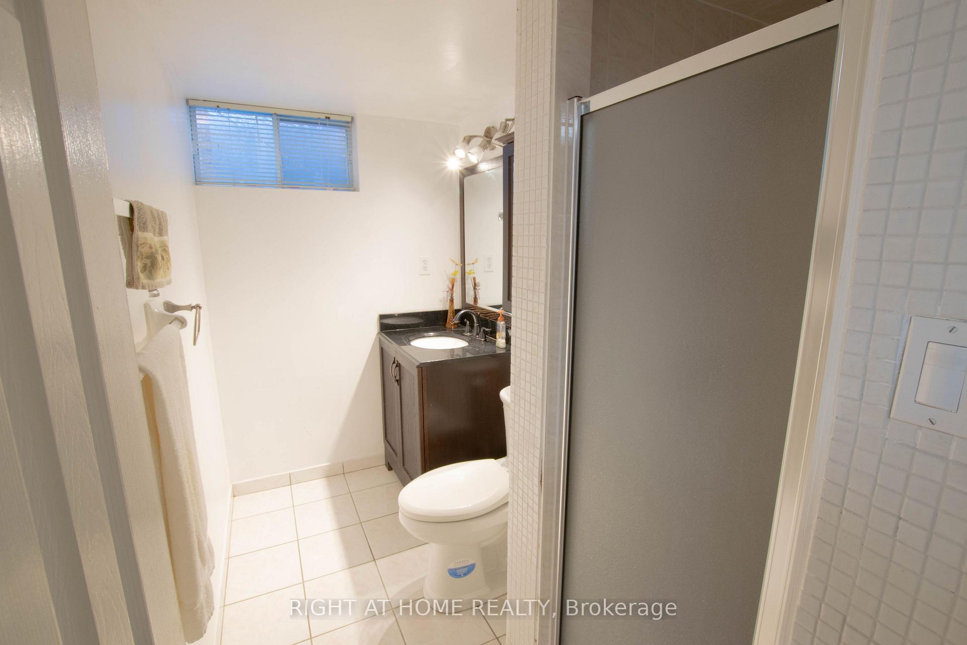 Photo 37 of 31 Stargell Crescent, Markham, Raymerville — HOMEH