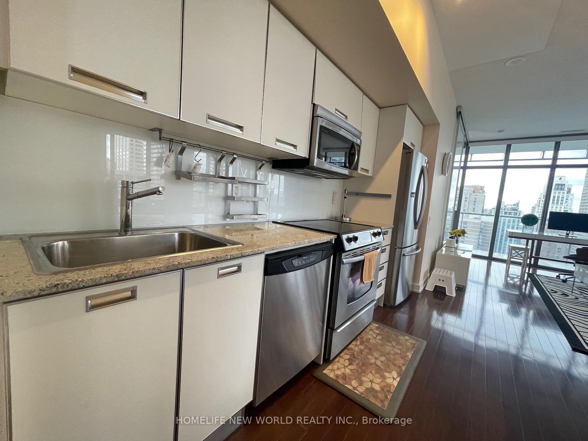 Photo 13 of Unit 2109, 33 Charles Street E, Toronto, Church-Yonge Corridor — HOMEH