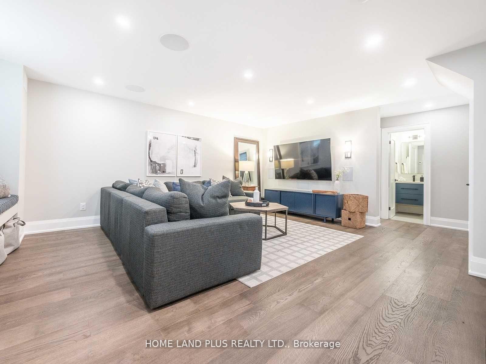 Photo 16 of 70 Mann Avenue, Toronto, Mount Pleasant East — HOMEH