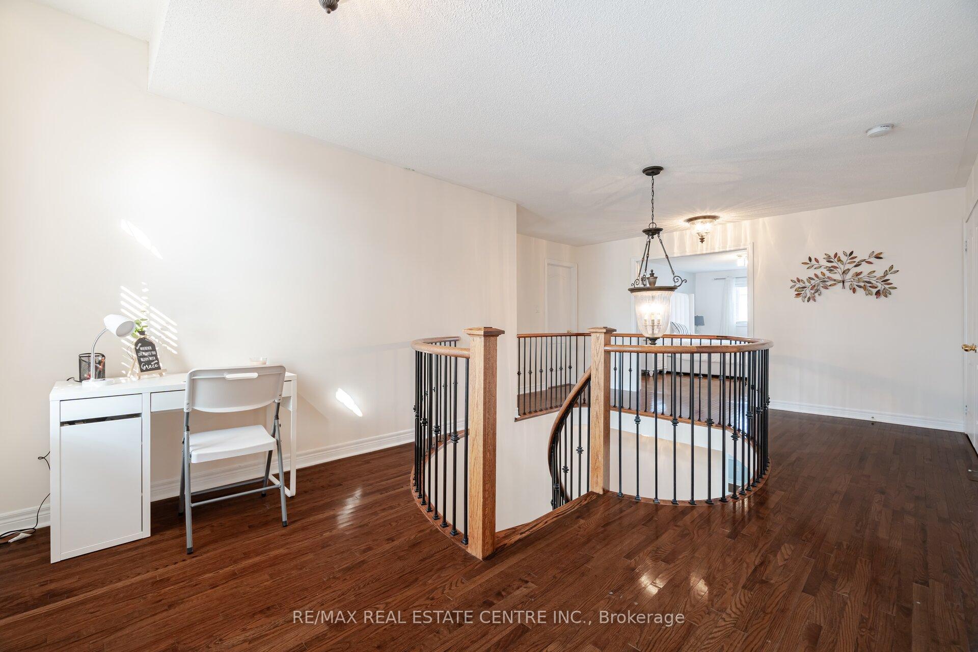 Photo 17 of 7 Prince Edward Boulevard, Brampton, Bram East — HOMEH