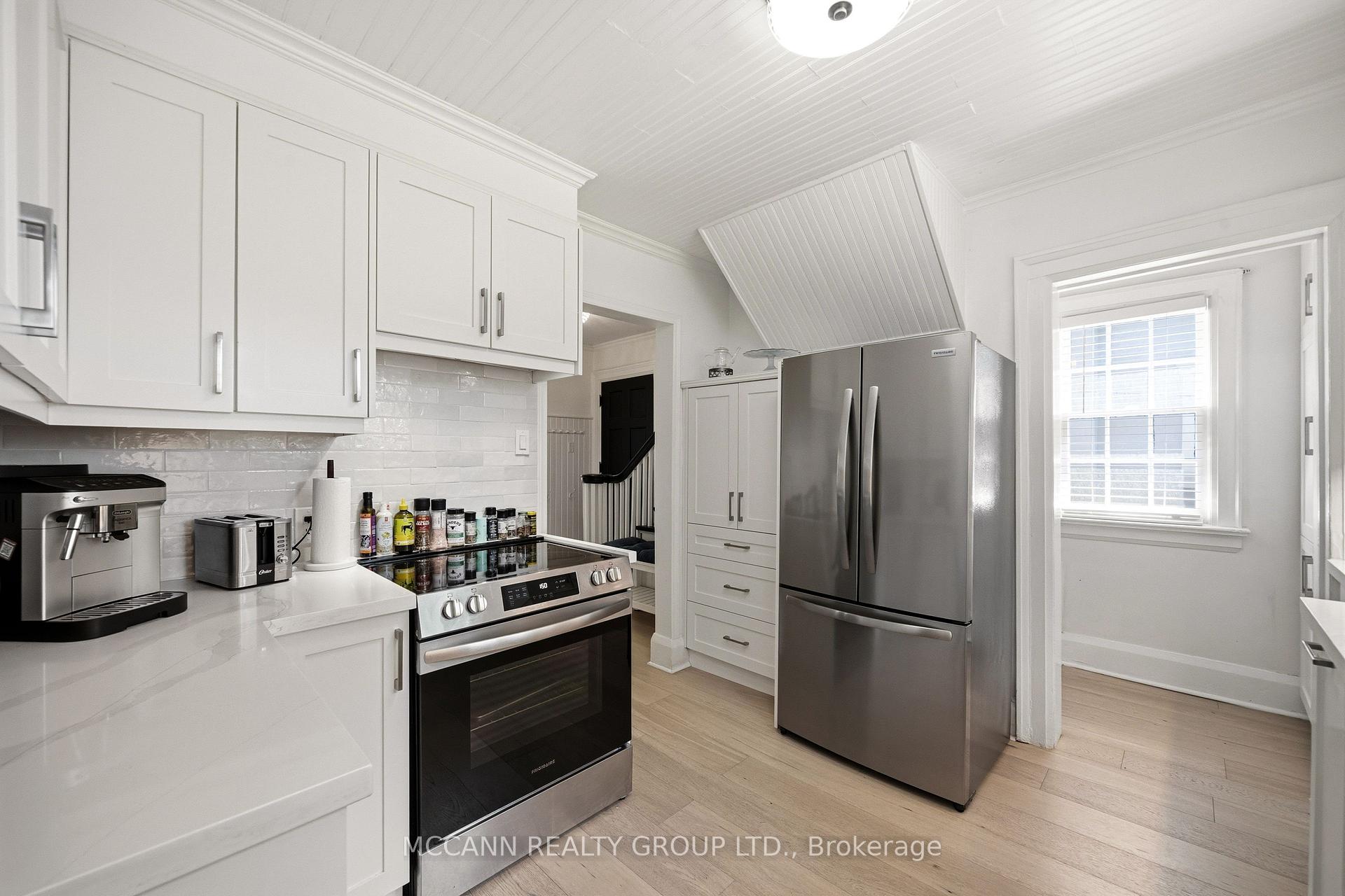 Photo 13 of 1396 Mount Pleasant Road, Toronto, Lawrence Park South — HOMEH
