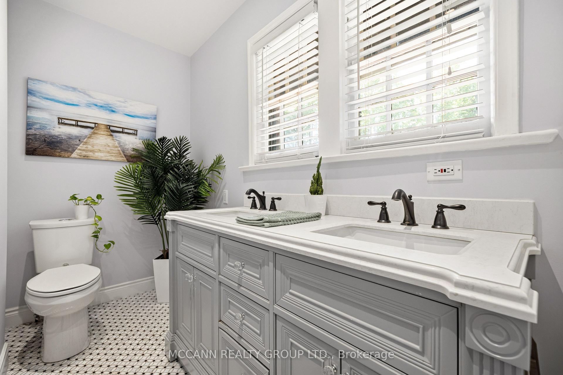 Photo 21 of 1396 Mount Pleasant Road, Toronto, Lawrence Park South — HOMEH