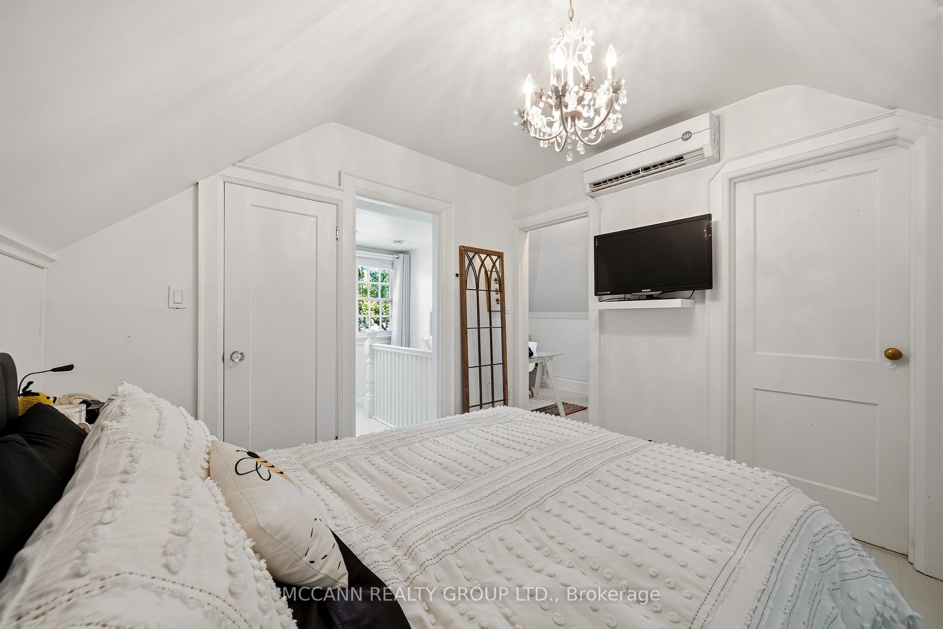 Photo 24 of 1396 Mount Pleasant Road, Toronto, Lawrence Park South — HOMEH