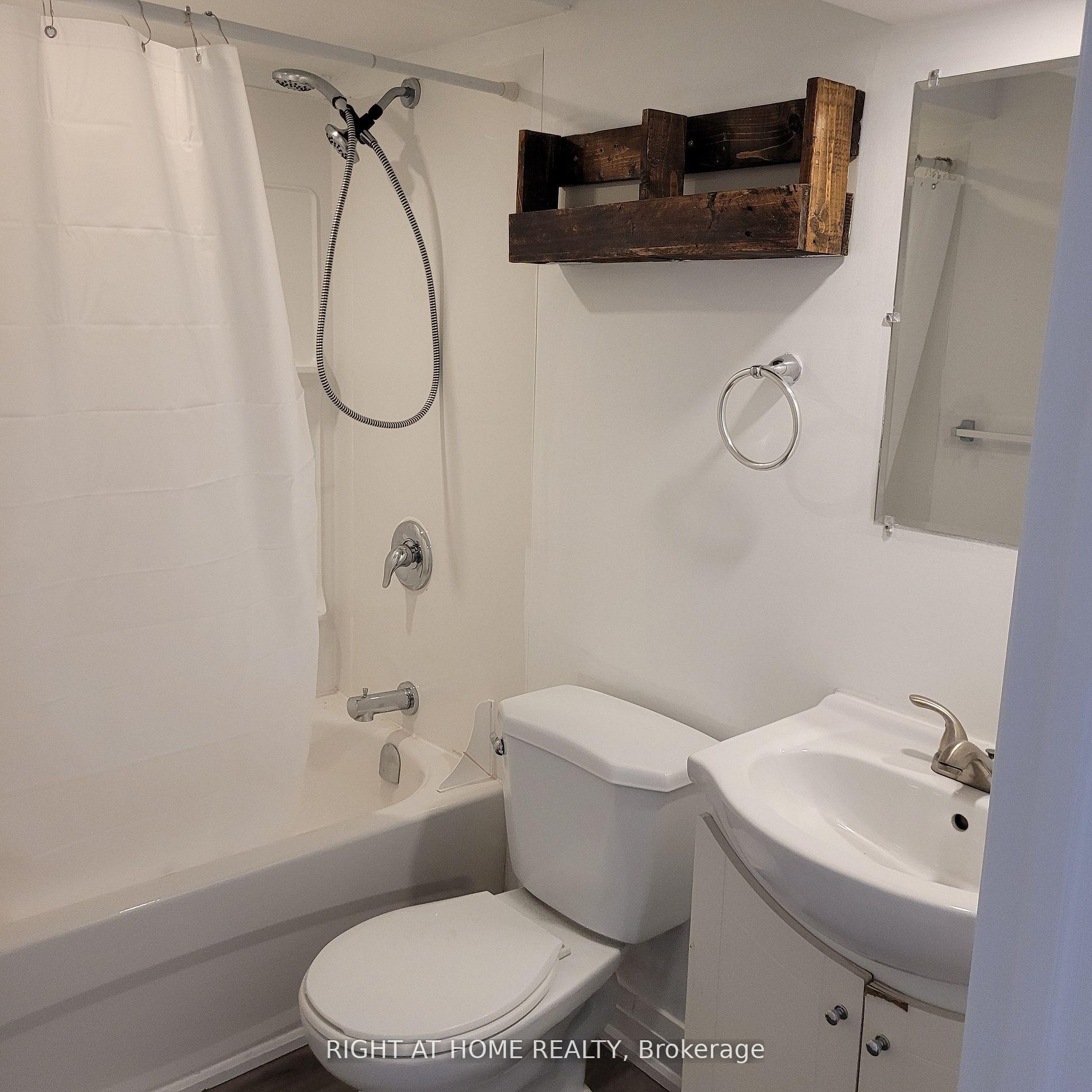 Photo 7 of Unit Lower, 202 Cadillac Avenue S, Oshawa, Central — HOMEH