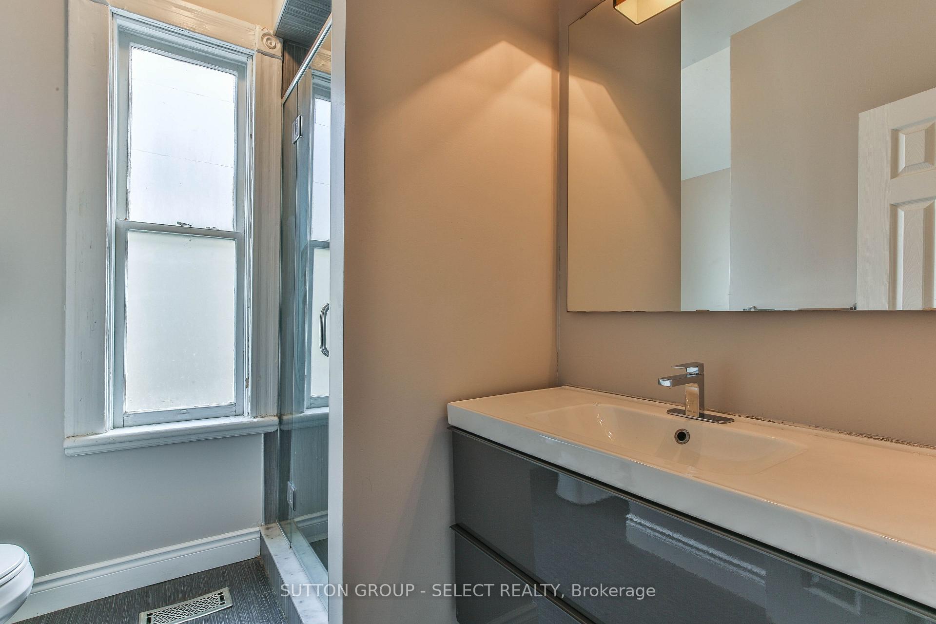 Photo 16 of 123 Mill Street, London, East F — HOMEH