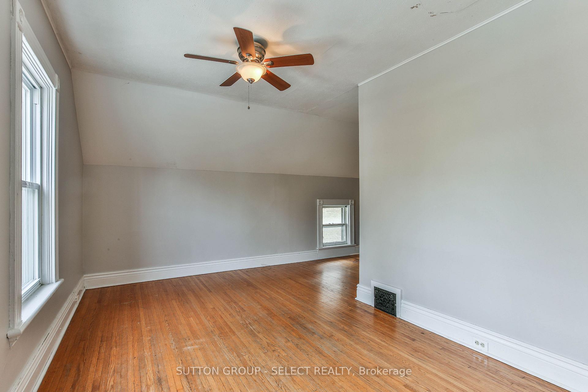 Photo 21 of 123 Mill Street, London, East F — HOMEH