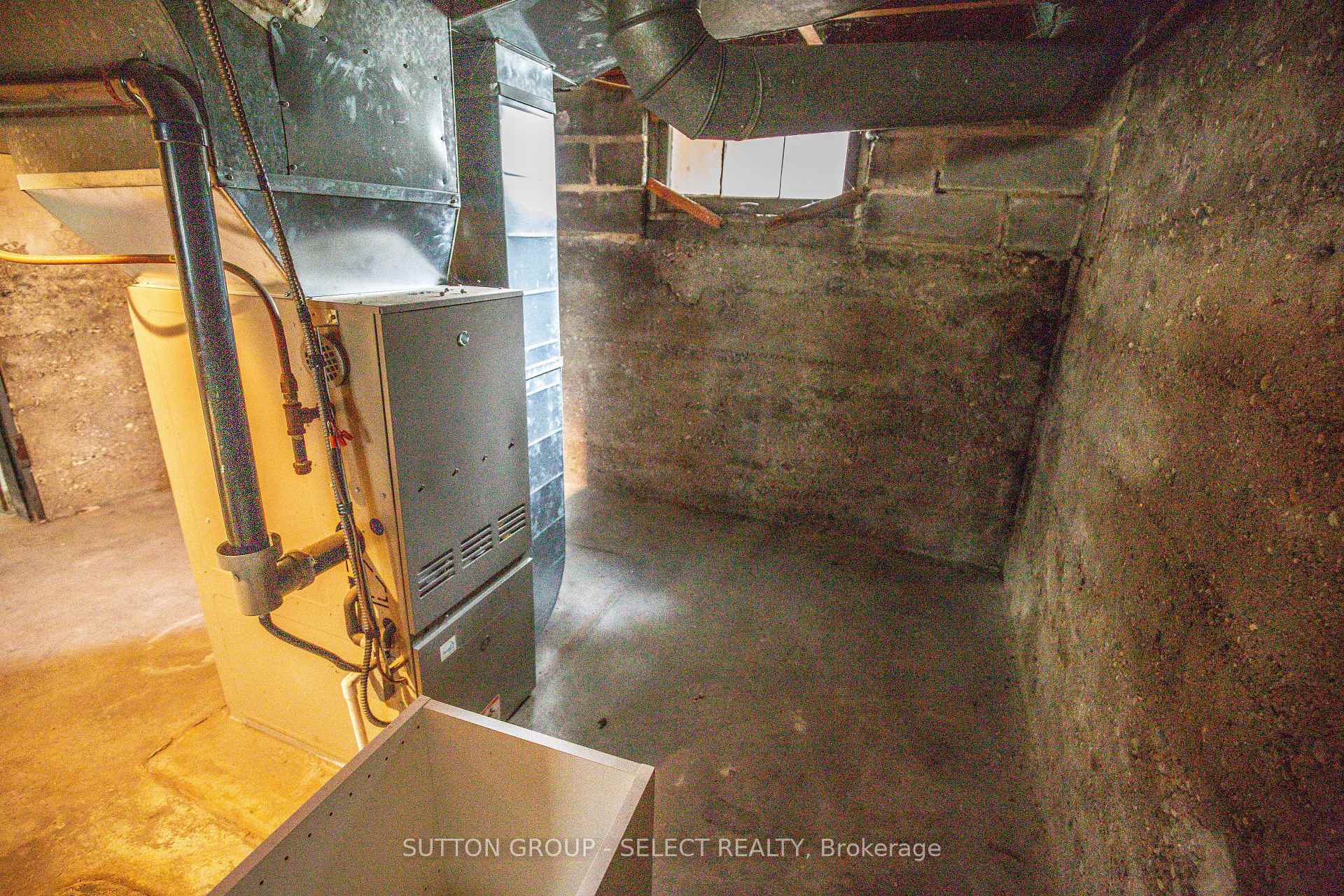 Photo 31 of 123 Mill Street, London, East F — HOMEH