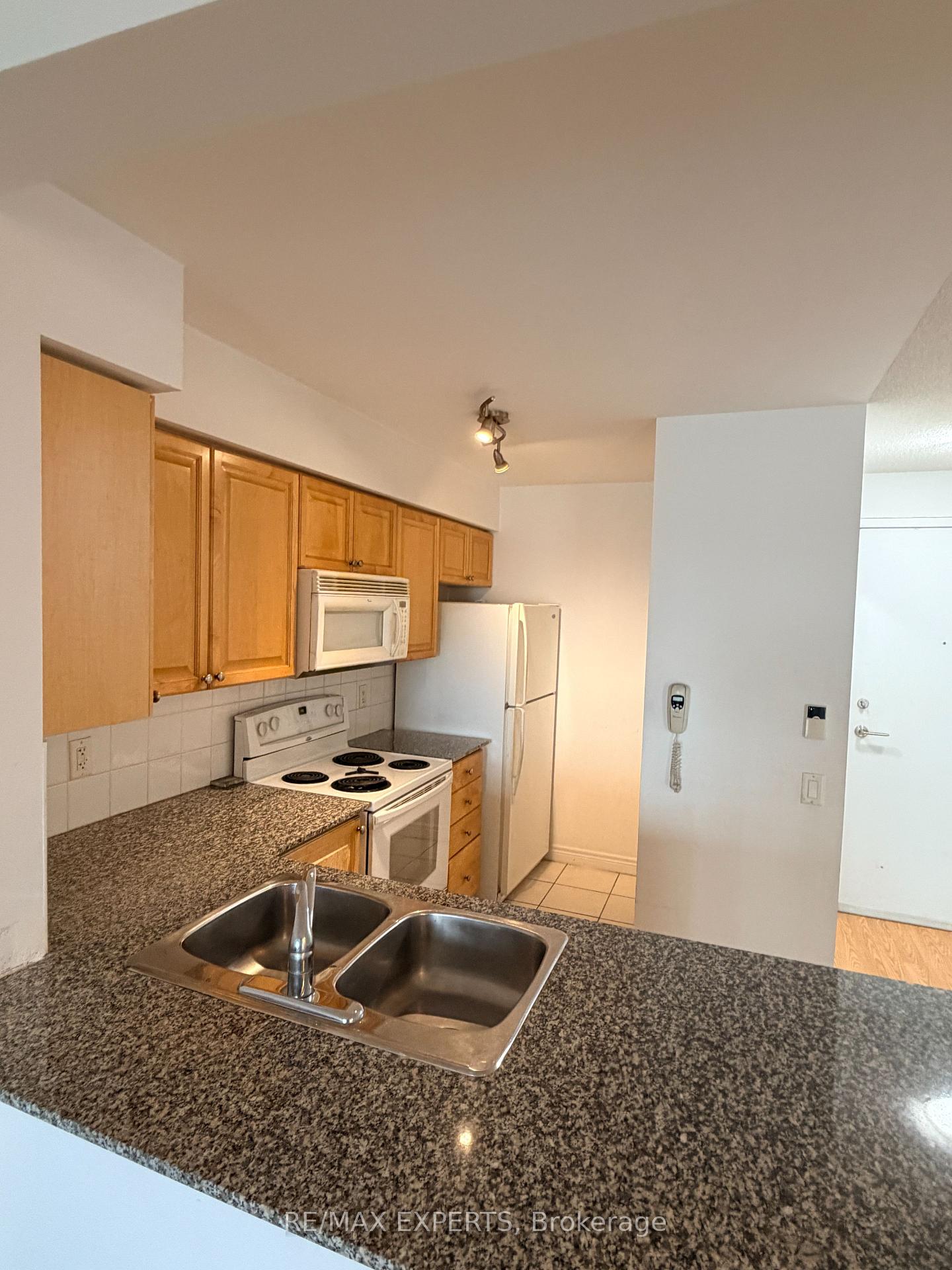Photo 3 of Unit 701, 83 Borough Drive, Scarborough, Bendale — HOMEH