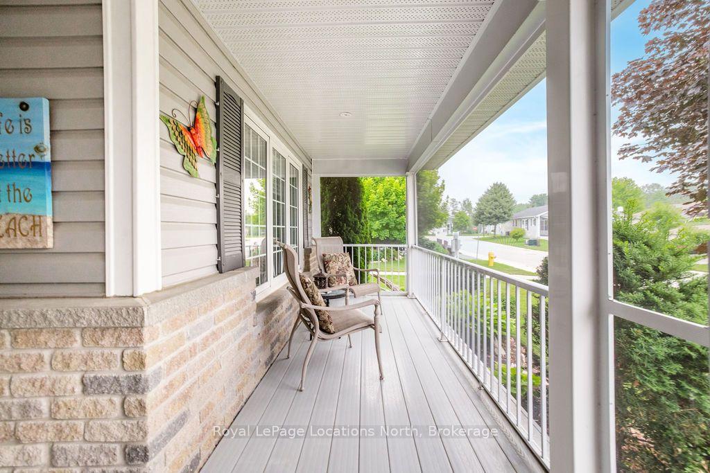 Photo 3 of 6 Tennessee Avenue, Wasaga Beach — HOMEH