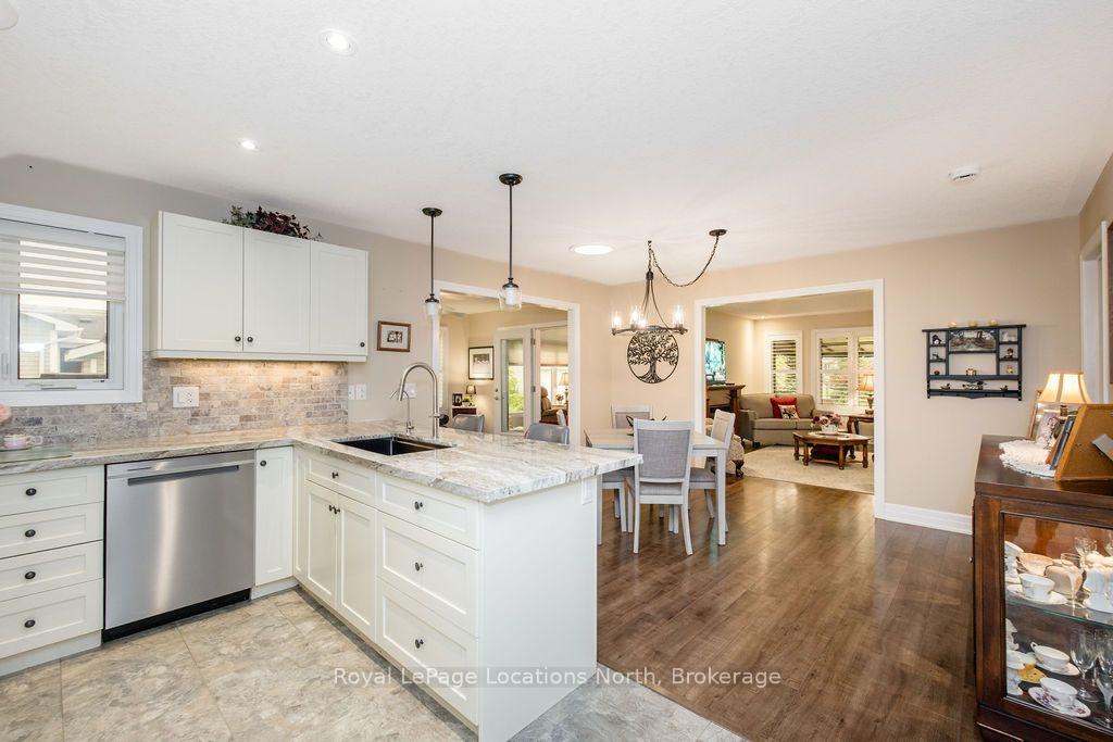 Photo 10 of 6 Tennessee Avenue, Wasaga Beach — HOMEH