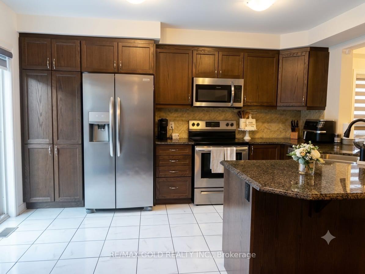 Photo 3 of 19 Ridge Road, Cambridge, Preston Heights — HOMEH