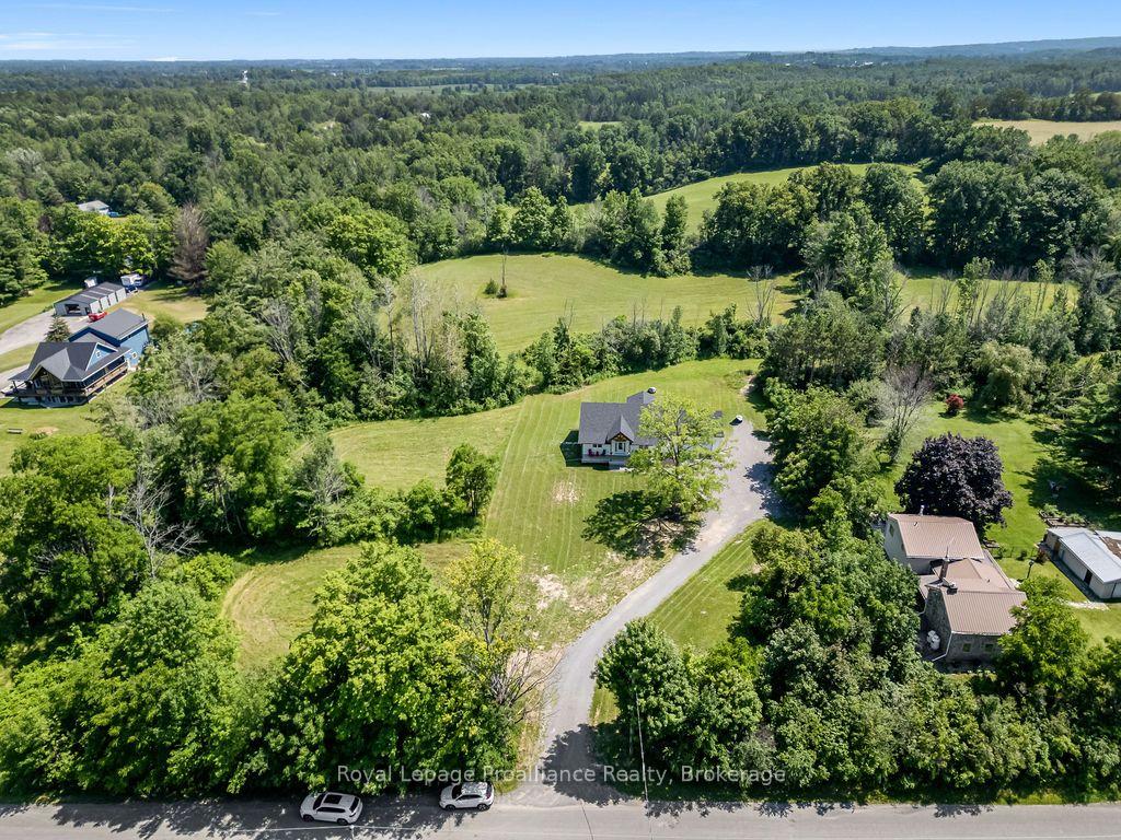 Photo 3 of 556 Marsh Hill Road, Quinte West, Sidney Ward — HOMEH