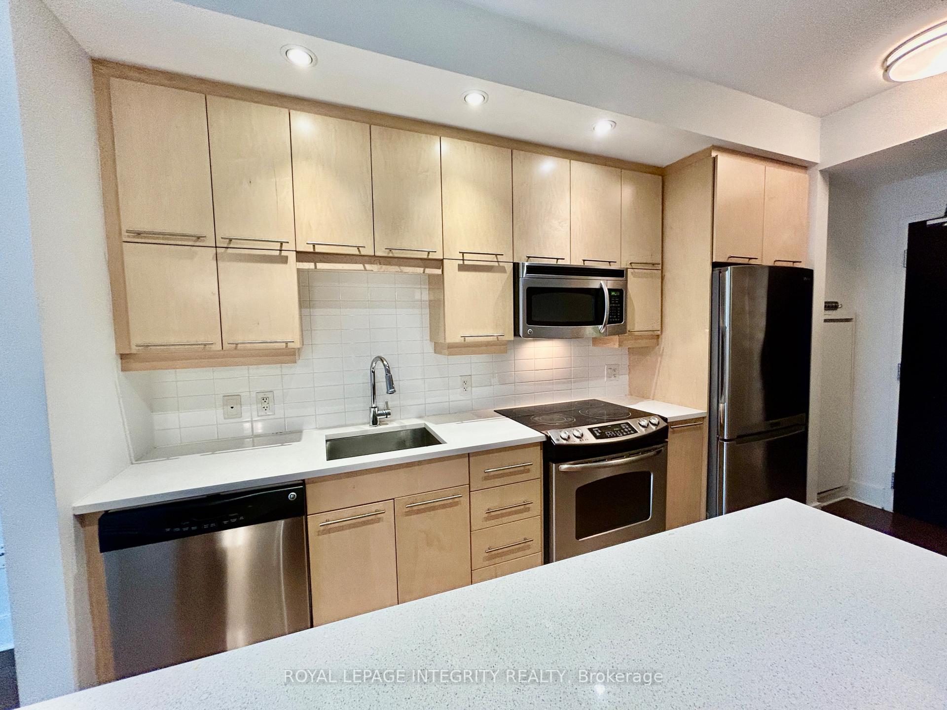 Photo 12 of Unit 420, 101 Richmond Road, Ottawa, Westboro South — HOMEH