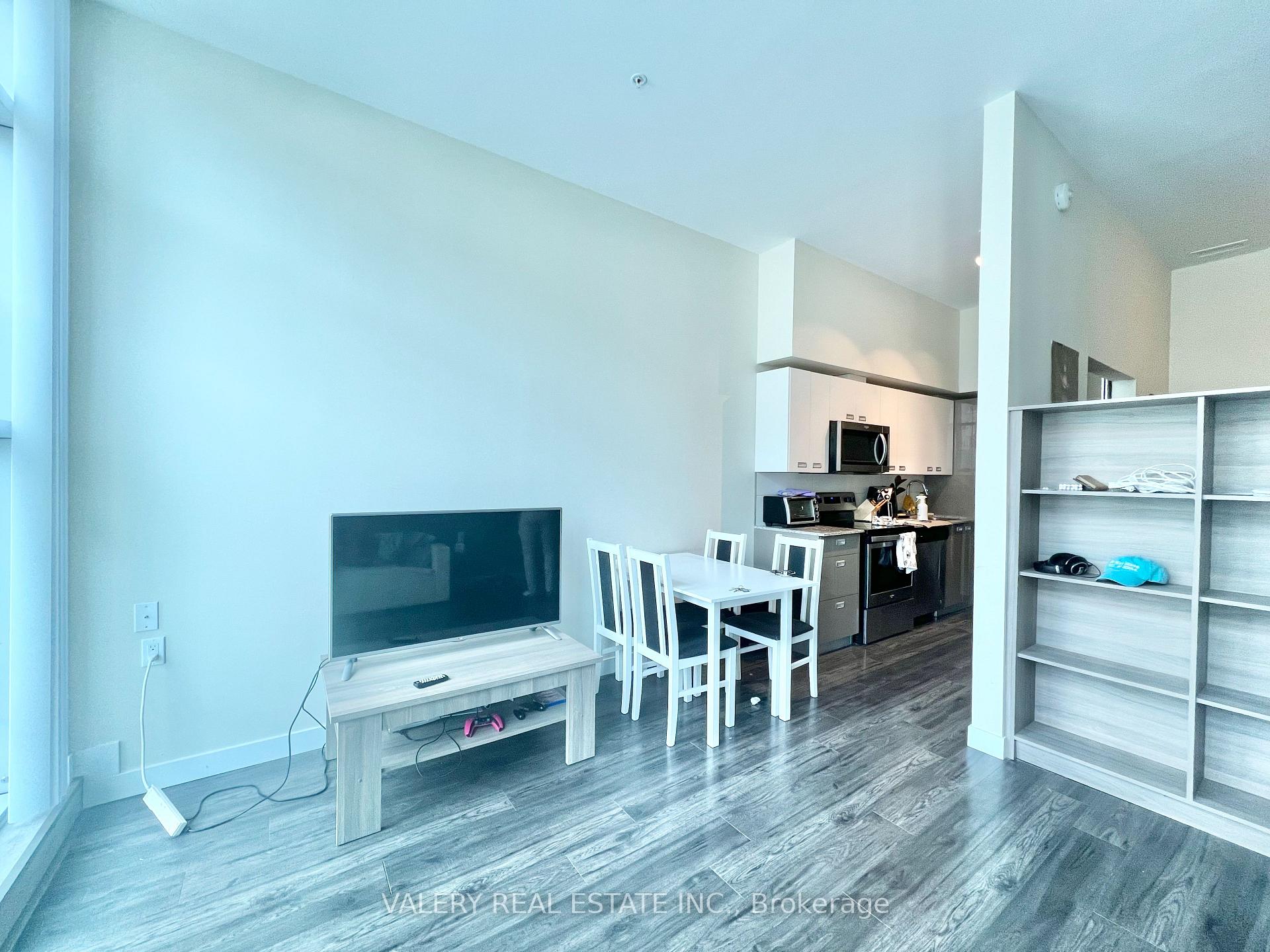 Photo 9 of Unit 108, 257 Hemlock Street, Waterloo, Downtown Waterloo — HOMEH