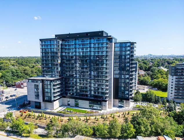Front of Unit 603, 86 Dundas Street E
